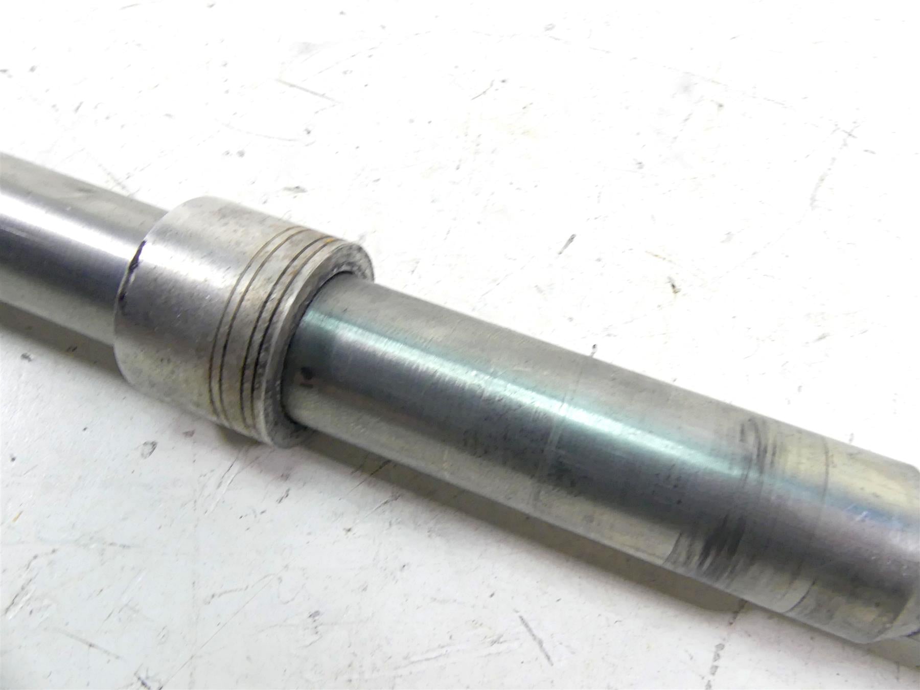 2010 Harley Touring FLHRC Road King Front 25mm Axle Wheel Spindle 41547-07A {{ shop.shopifyCountryName }} - Mototech271