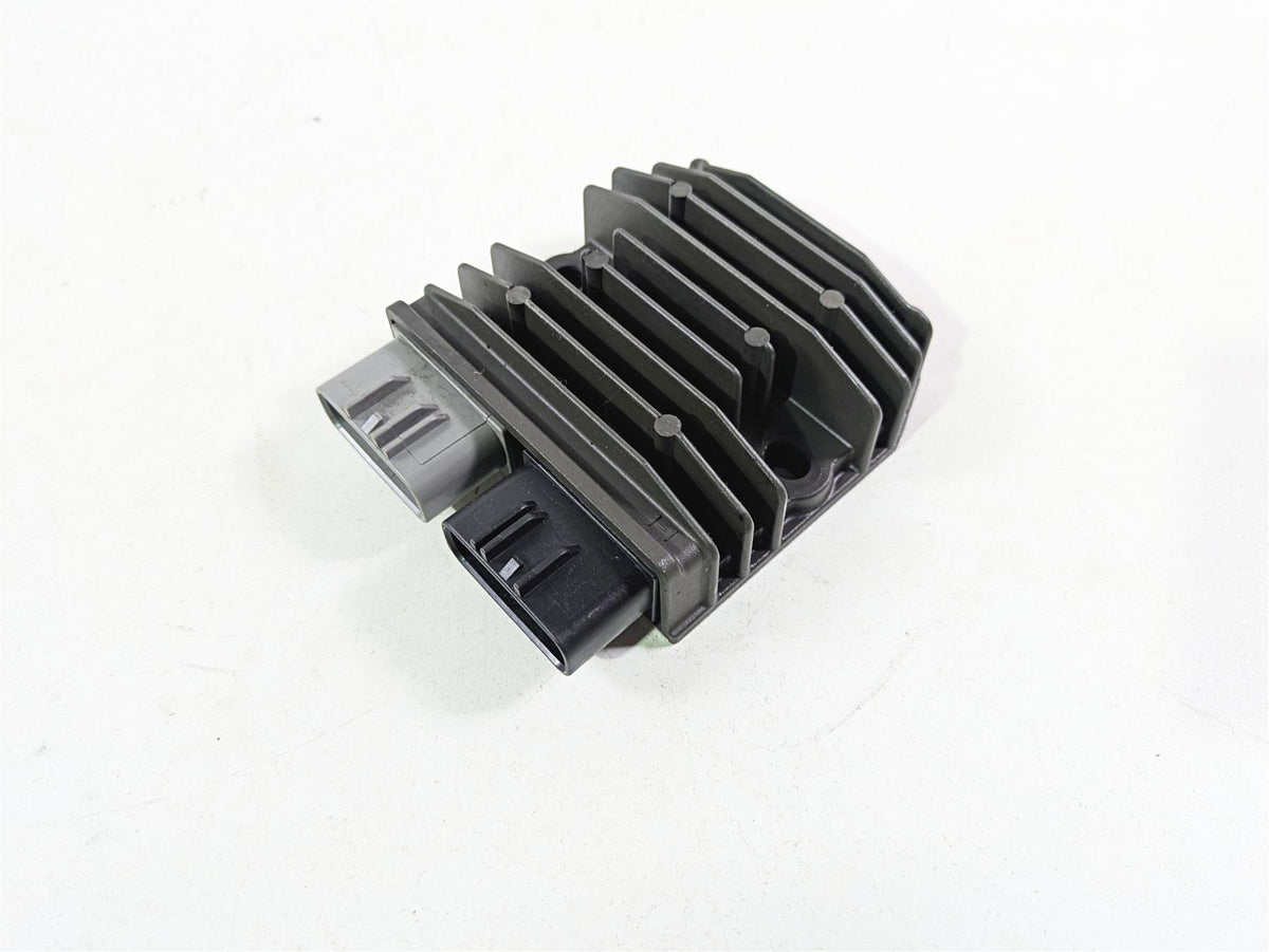 2013 Ducati Hypermotard 821 SP Rectifier Voltage Regulator SH821AA 54040321A {{ shop.shopifyCountryName }} - Mototech271