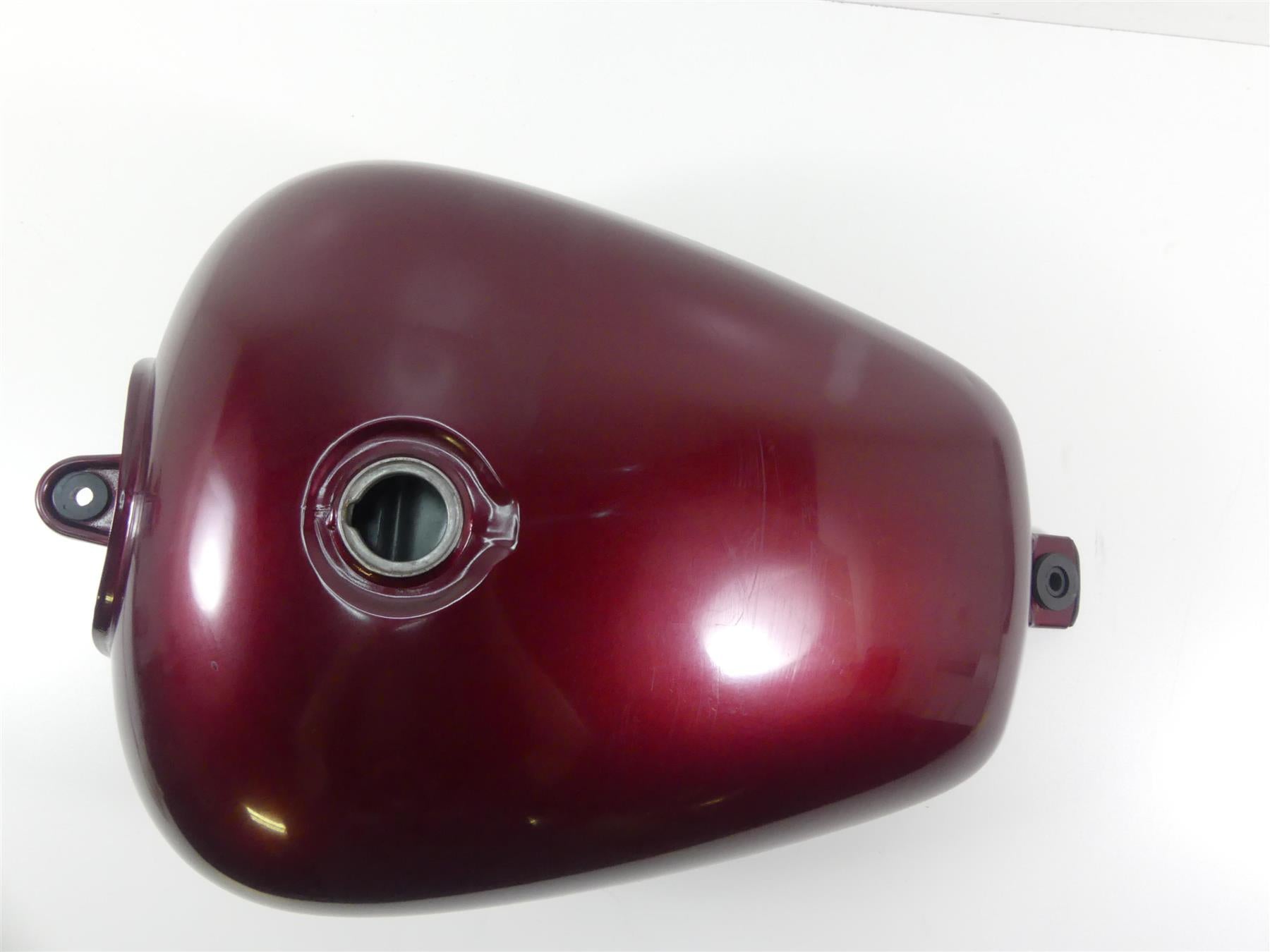 2007 Honda VT1100 C2 Shadow Fuel Gas Petrol Tank - No Dents 17520-MCK-A80 {{ shop.shopifyCountryName }} - Mototech271
