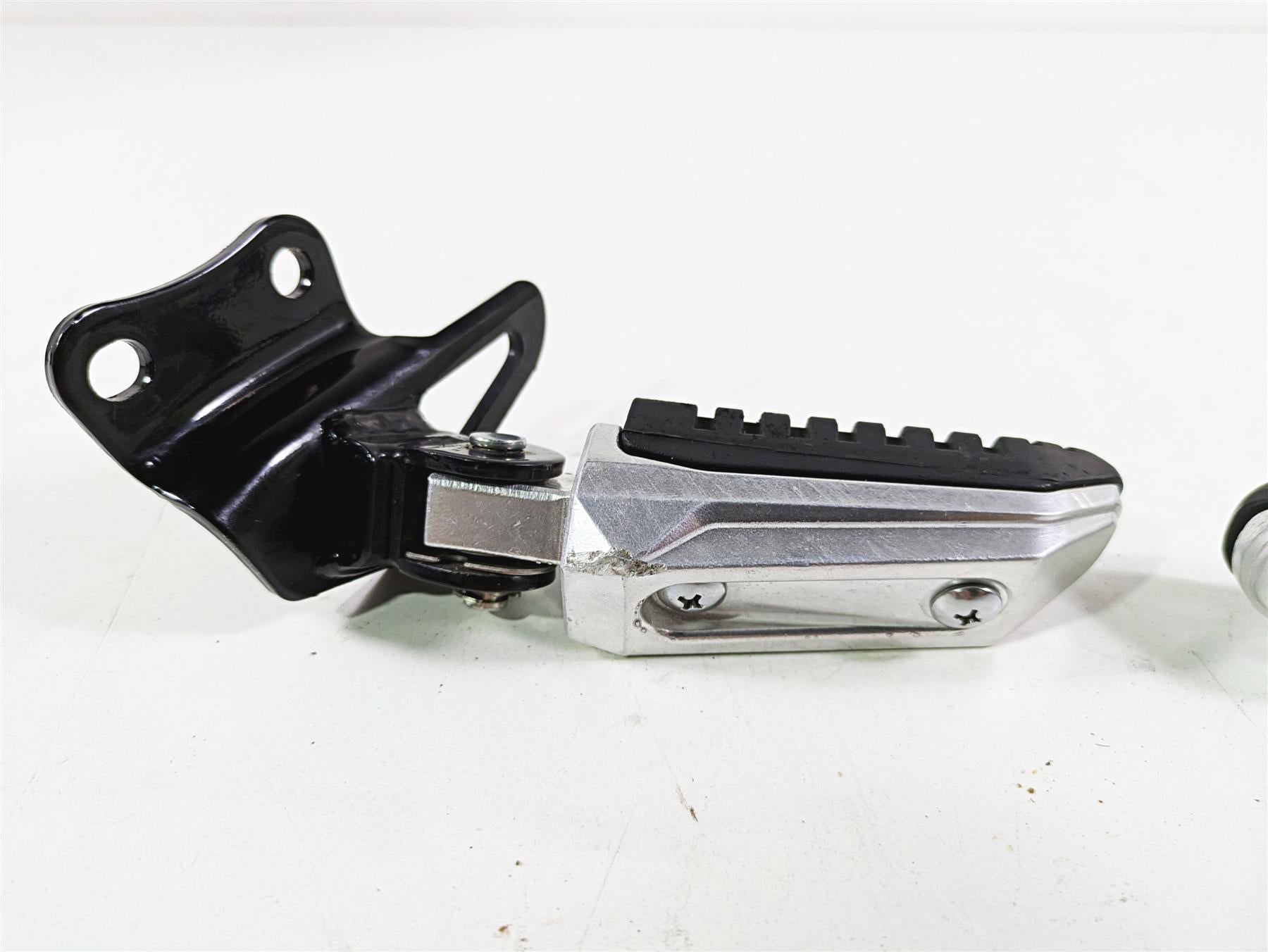 2016 Suzuki M109R VZR1800 Boulevard Rear Passenger Footpeg Set 43600-48G00 {{ shop.shopifyCountryName }} - Mototech271