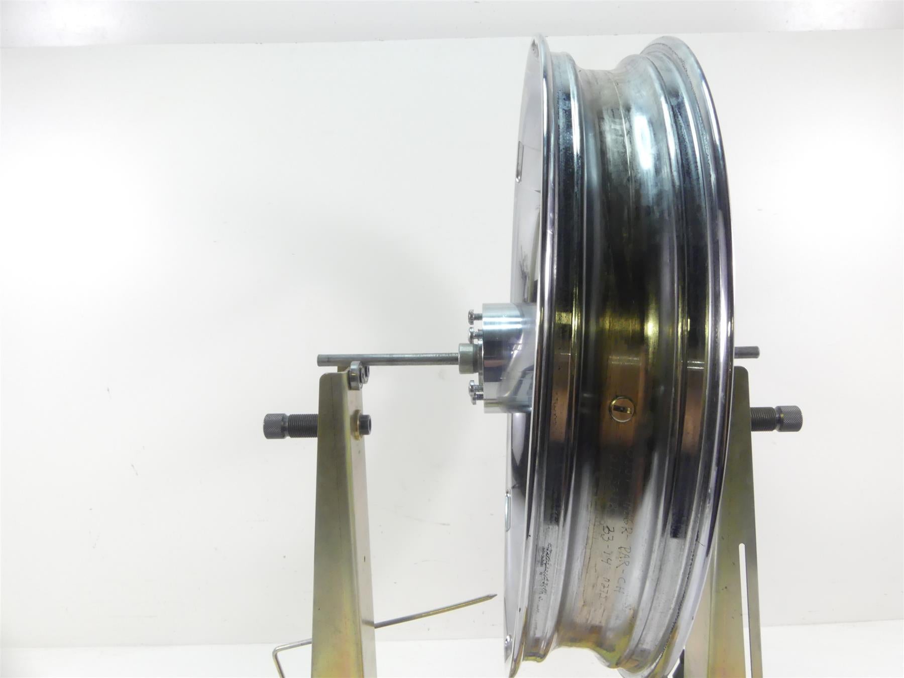 2013 Harley Touring FLHX Street Glide Bent Front Wheel Rim 21x3.5 9204-7106P {{ shop.shopifyCountryName }} - Mototech271