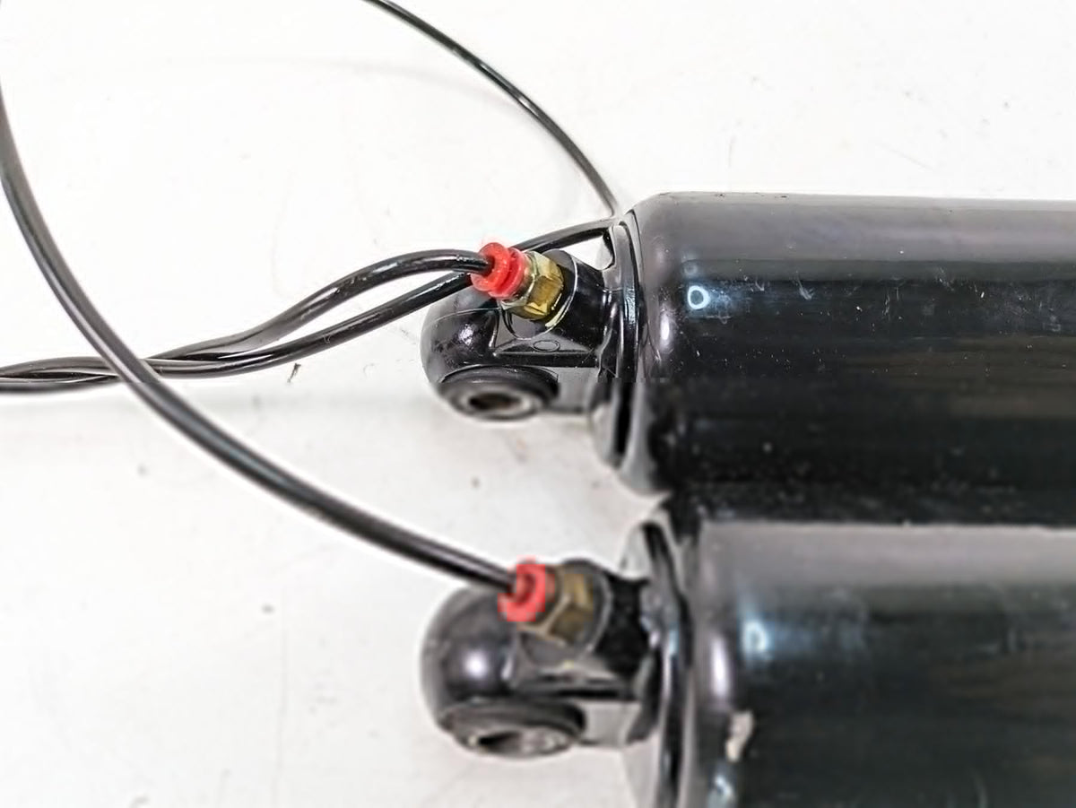 2010 Harley Touring FLHTCU Electra Glide Rear 13" Air Shock Damper Set 54565-09 {{ shop.shopifyCountryName }} - Mototech271