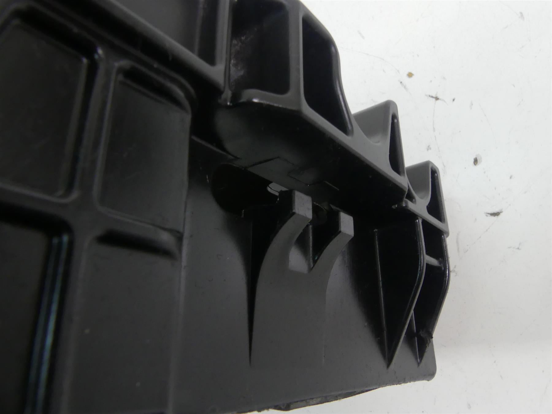 2015 Harley FXDF Dyna Fat Bob Battery Tray Carrier & Cover 70379-06B 66444-12DH {{ shop.shopifyCountryName }} - Mototech271