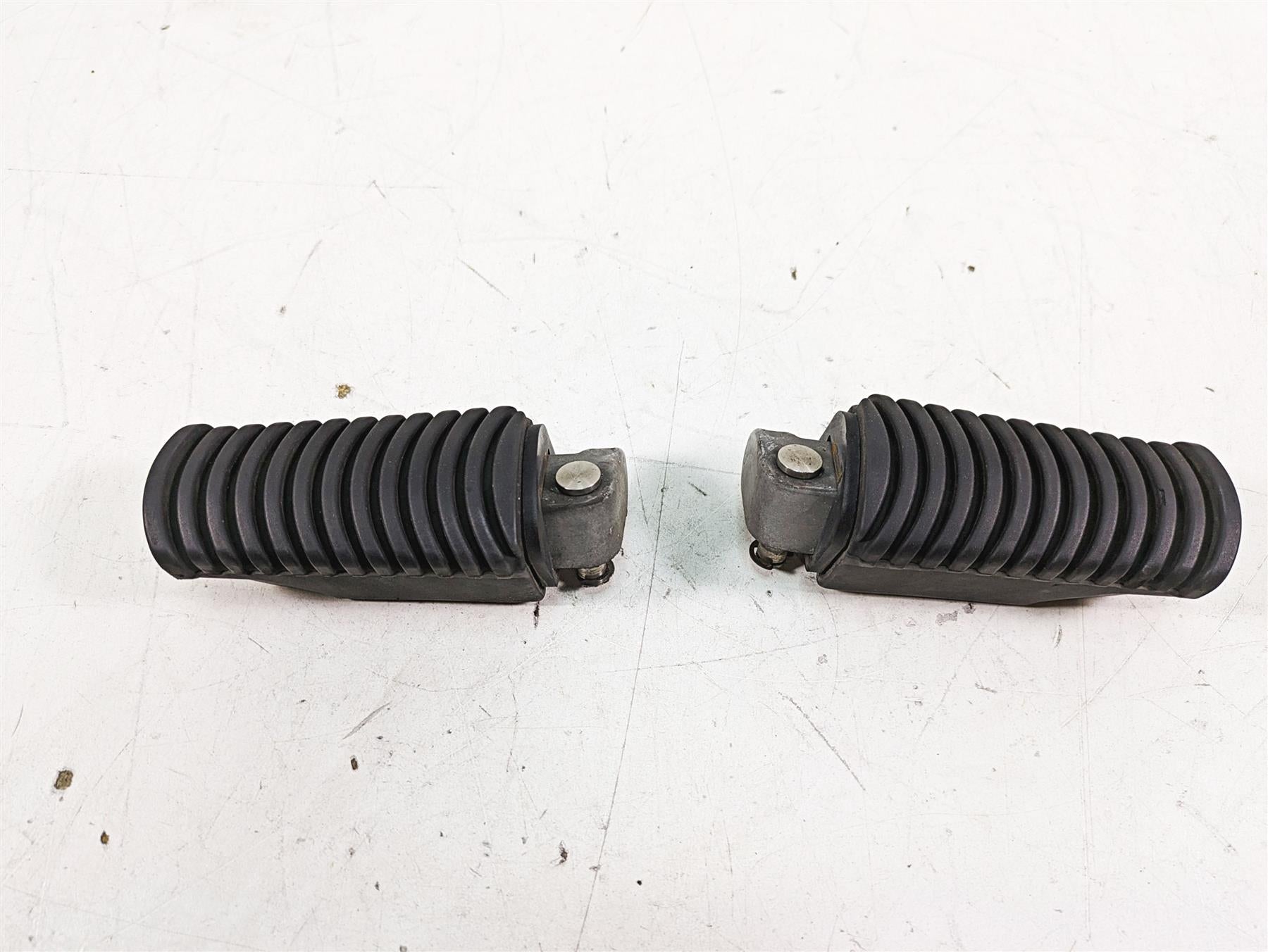 2007 BMW R1200GS K255 Adv Passenger Pillion Footpeg Foot Peg Set 46717664225 | Mototech271