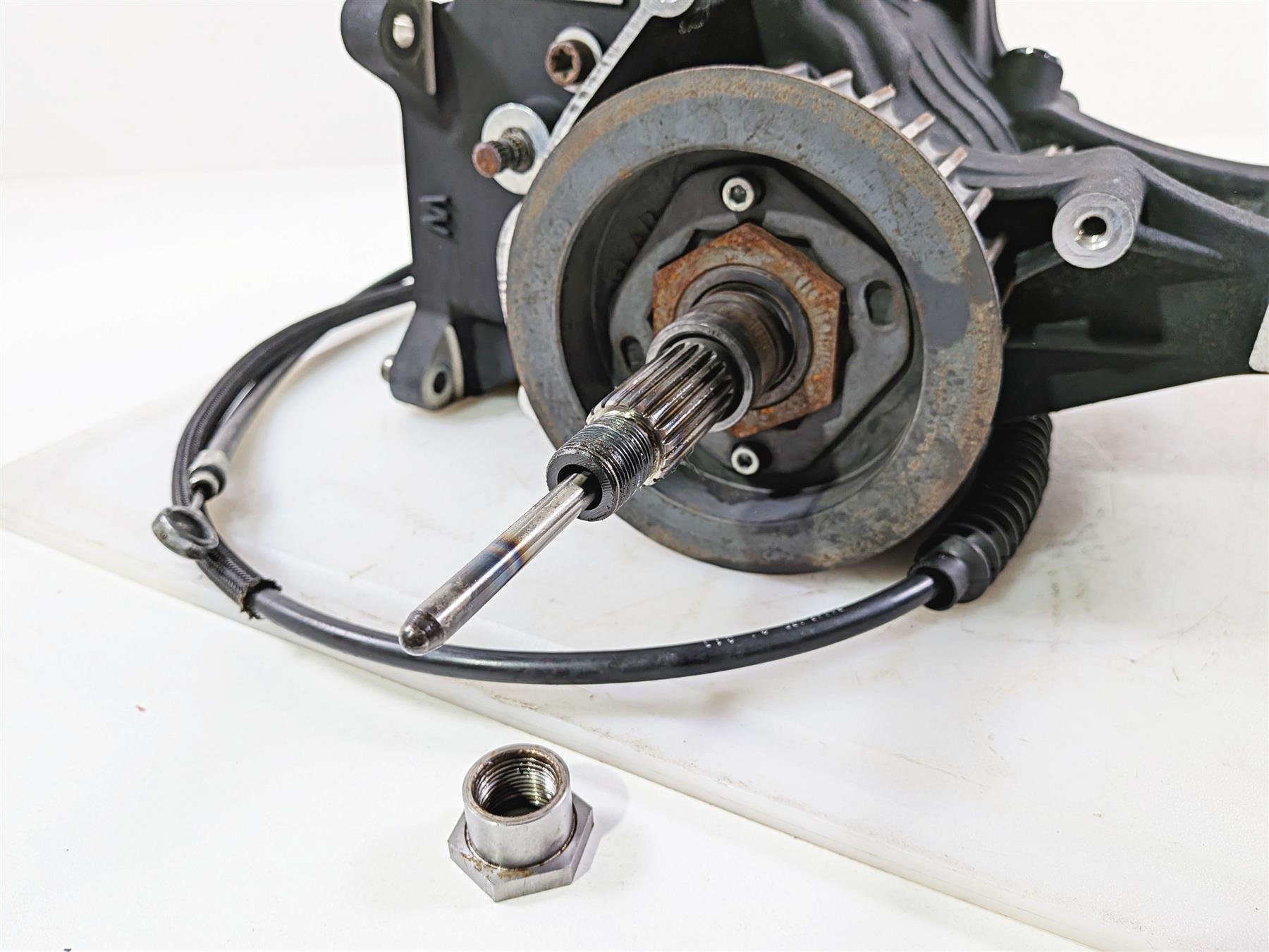 2009 Harley FXCWC Softail Rocker Transmission Gear Box 6 Speed - 19k 33153-09 {{ shop.shopifyCountryName }} - Mototech271