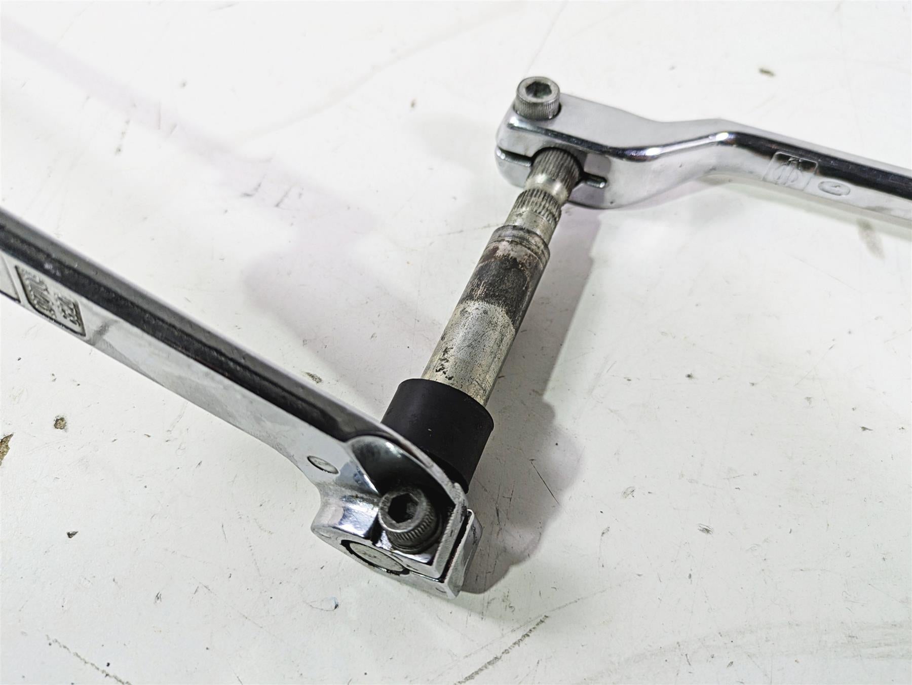 2016 Harley Touring FLTRX Road Glide Gear Selector Shifter & Linkage 50688-04 {{ shop.shopifyCountryName }} - Mototech271