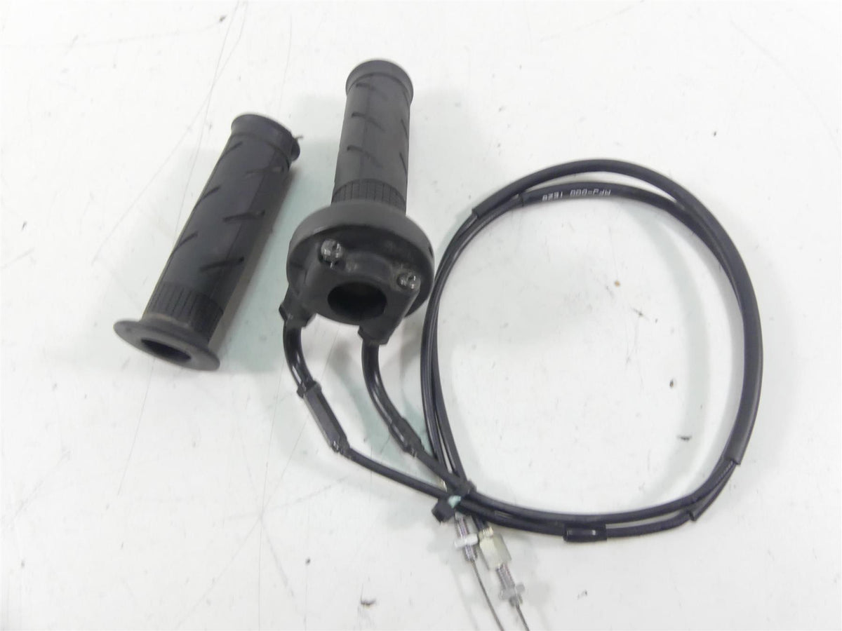 2021 Honda CBR600RR Handlebar Handle Bar Grips & Throttle Cables 53140-MGS-D30 {{ shop.shopifyCountryName }} - Mototech271