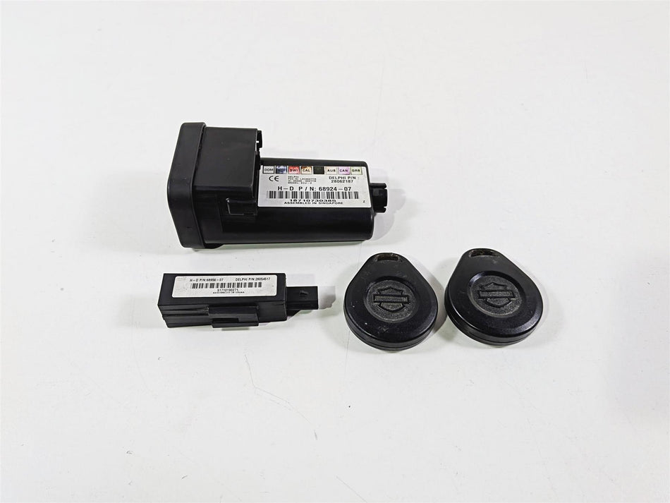 2011 Harley Touring FLHTCU CVO Electra Glide Tssm Module Fob & Antenna 68924-07-Mototech271