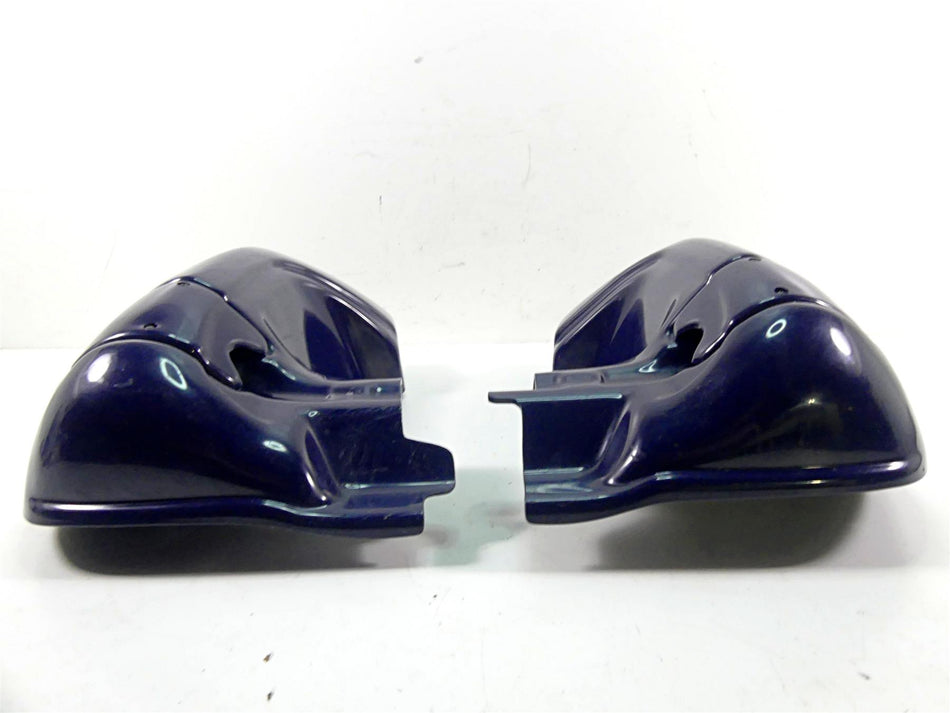 2004 Harley Touring FLHTCUI Electra Glide Lower Leg Fairing Cover Set 58836-04B {{ shop.shopifyCountryName }} - Mototech271