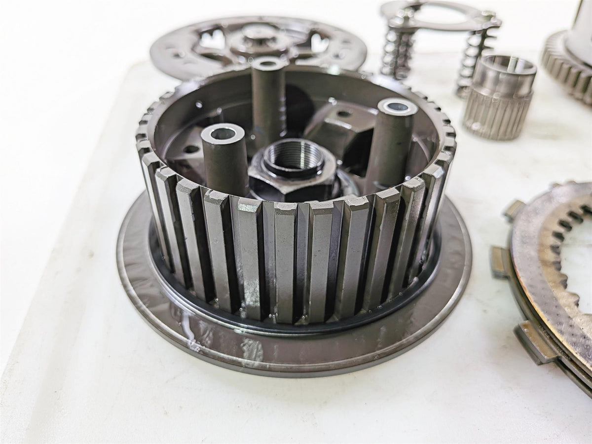 2016 Yamaha YZF R1 RN32 Clutch Basket & Friction Disc Set 2CR-16150-00-00 {{ shop.shopifyCountryName }} - Mototech271