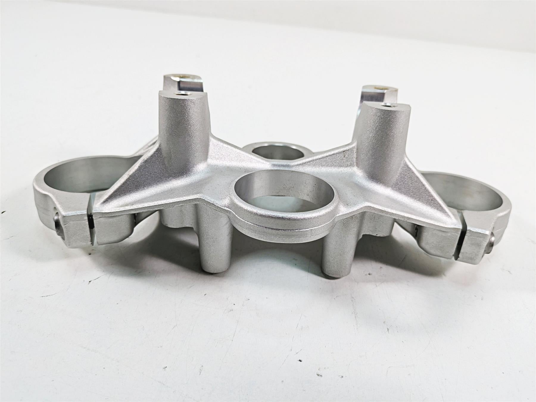 2016 BMW R1200R K53 Upper Triple Tree Steering Clamp 55mm 31428525324 {{ shop.shopifyCountryName }} - Mototech271
