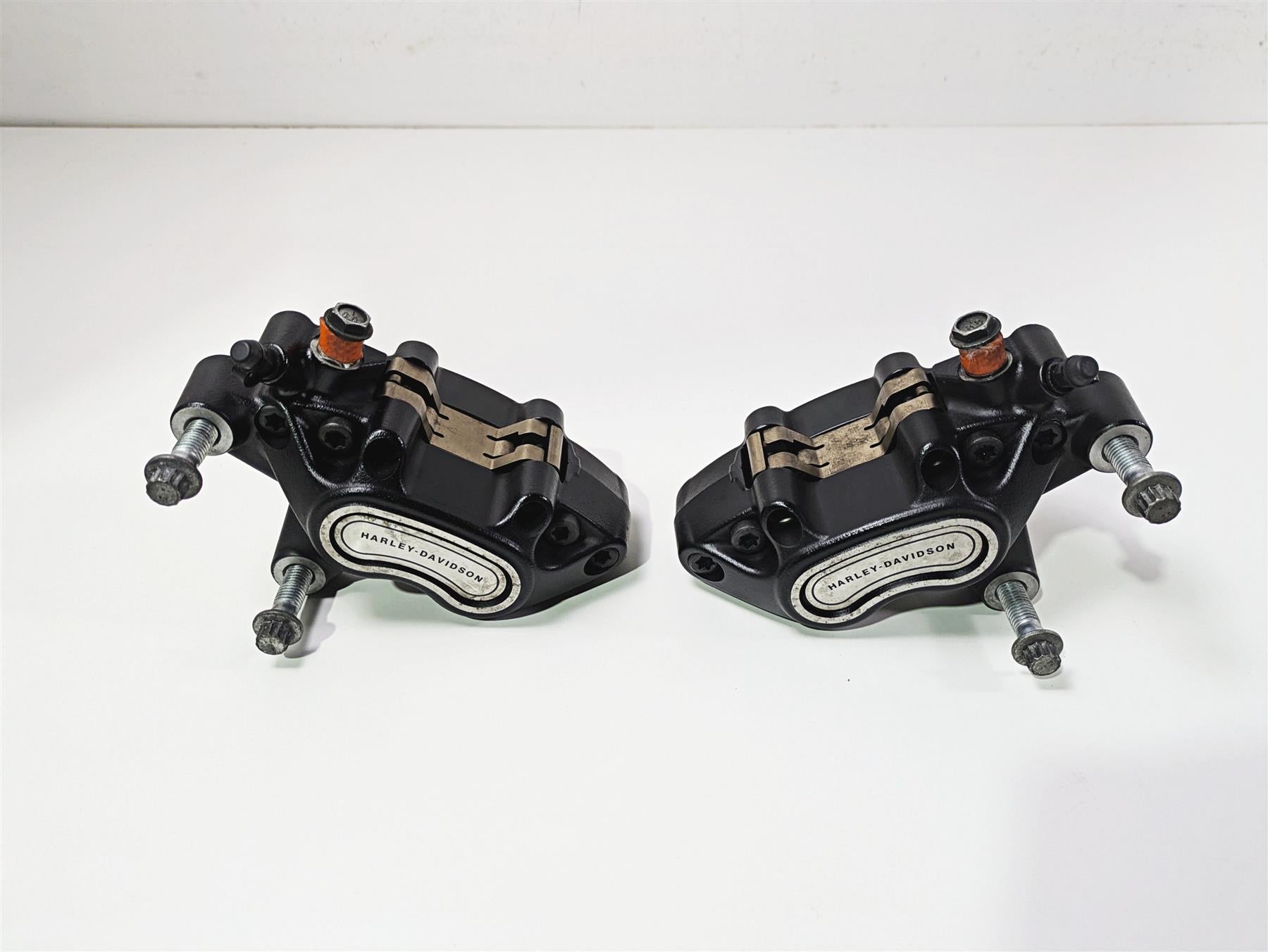 2019 Harley Softail FXDR 114 Front Brake Caliper Set 41300095 41300205 | Mototech271
