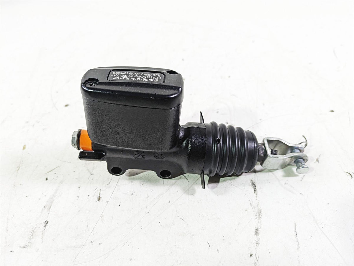 2019 Harley FLHCS Softail Heritage Rear Brake Master Cylinder 5/8" 41700460 {{ shop.shopifyCountryName }} - Mototech271