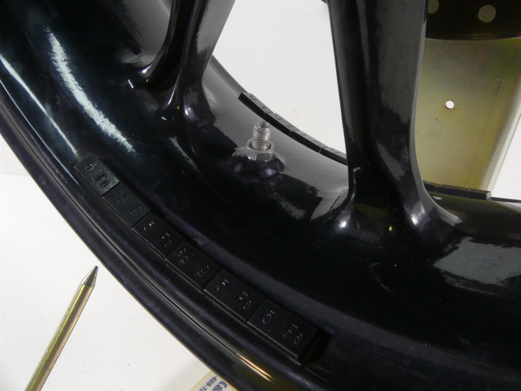 2017 Victory Octane 1200 Straight Rear Wheel Rim 17x4.5 1522138-266 {{ shop.shopifyCountryName }} - Mototech271