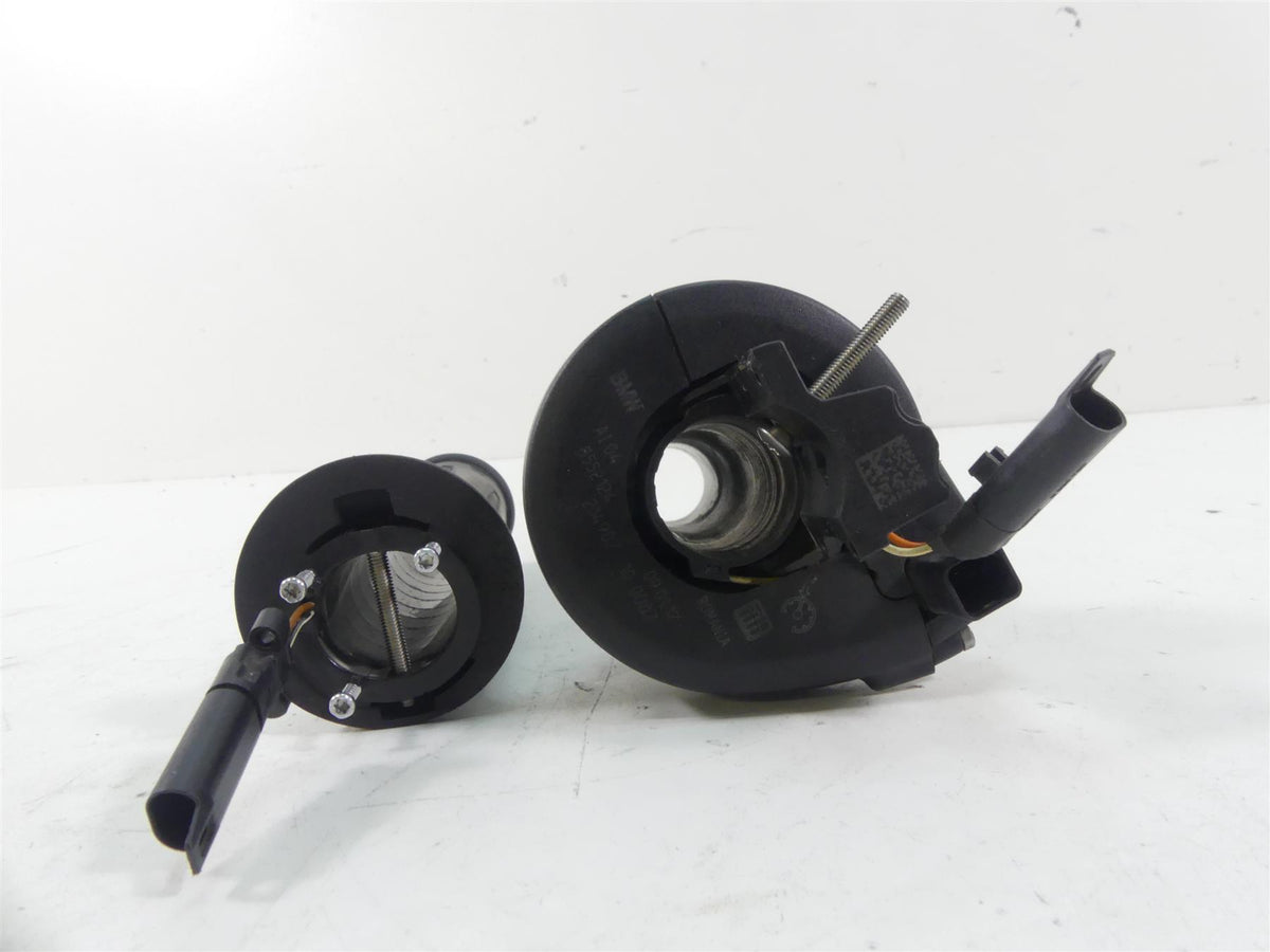 2017 BMW R1200RT K52 Heated Left Right Throttle Grip Set 61318552117 61318552122 {{ shop.shopifyCountryName }} - Mototech271