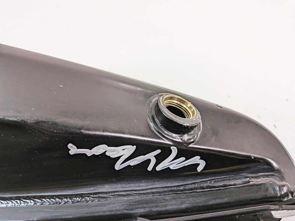 2005 Harley Dyna FXDL Low Rider Fuel Gas Petrol Tank Reservoir - Read 61000706 {{ shop.shopifyCountryName }} - Mototech271