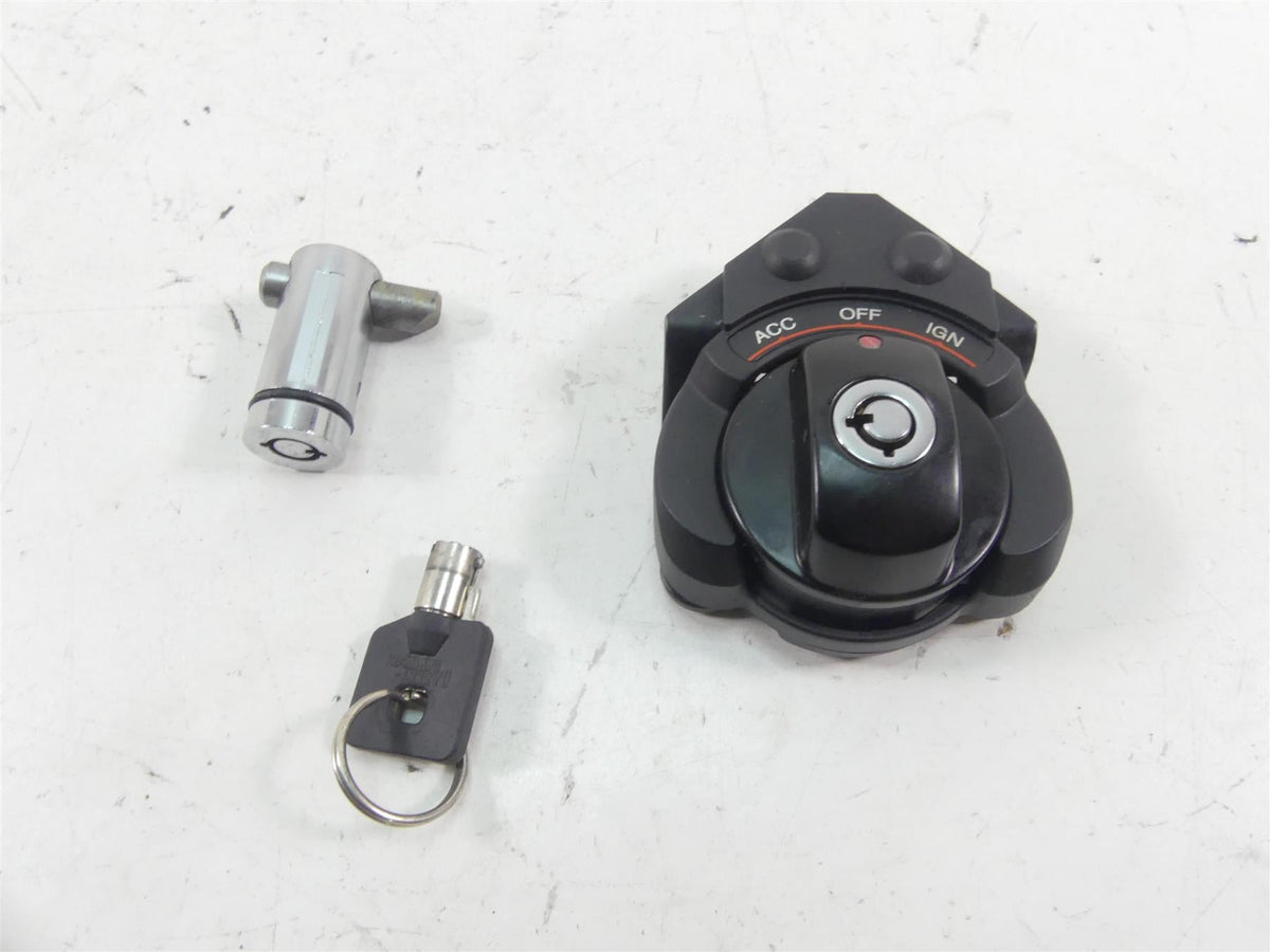 2012 Harley VRSCF Muscle Rod Ignition Switch Key Lock Set 70020-05 {{ shop.shopifyCountryName }} - Mototech271