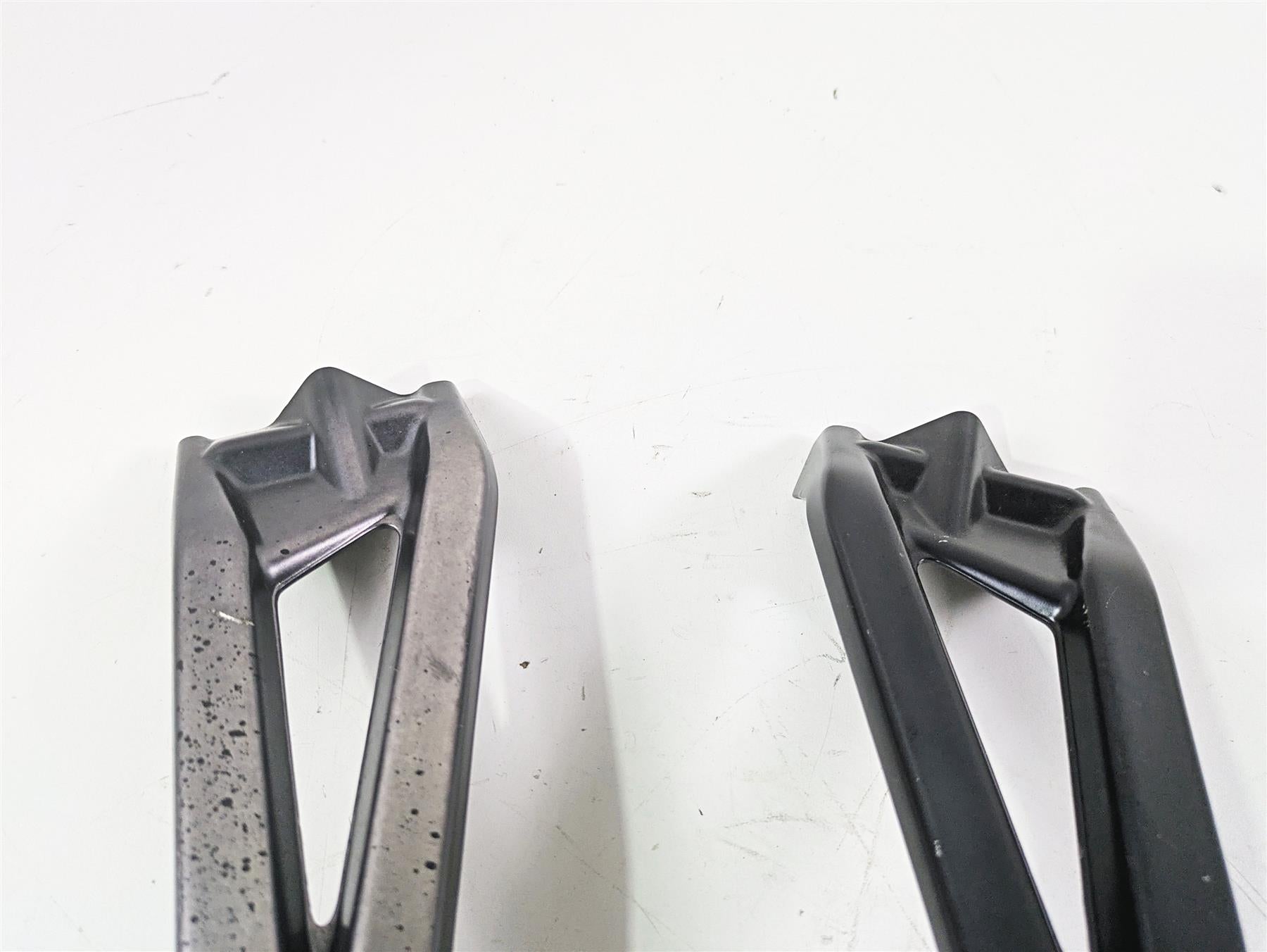2012 Ducati Streetfighter 848 Rear Passenger Footpeg Set 82411561A 82411571A {{ shop.shopifyCountryName }} - Mototech271