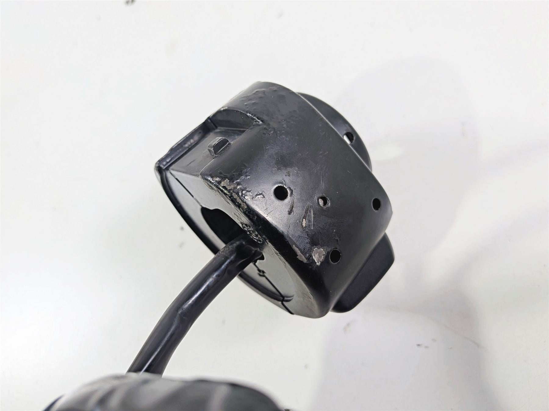 1998 Harley Dyna FXDL Low Rider Left Hand Control Switch 71682-06A {{ shop.shopifyCountryName }} - Mototech271