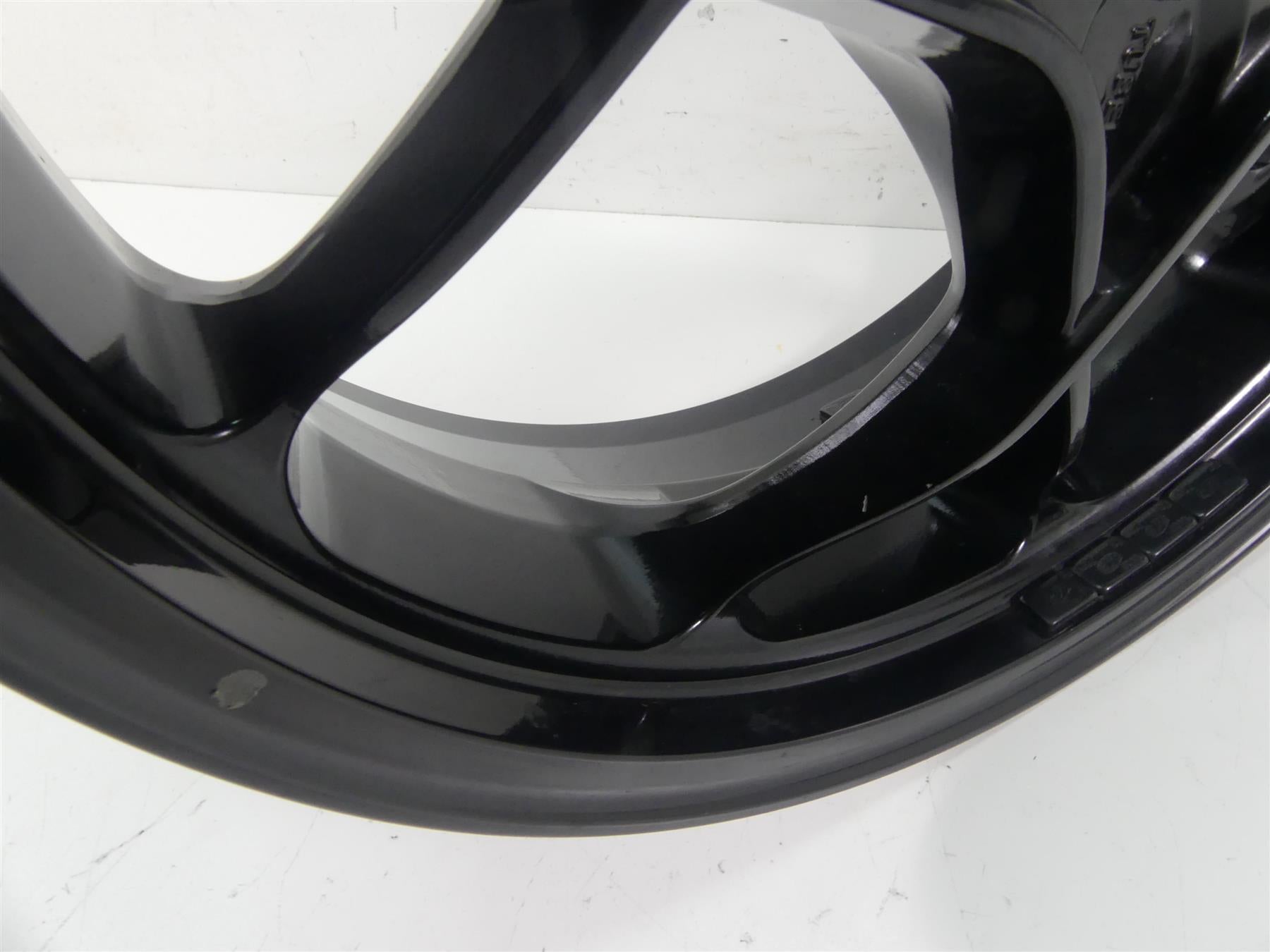 2016 KTM 1290 Superduke R Straight Rear Wheel Rim 17x6 6141010104430 {{ shop.shopifyCountryName }} - Mototech271