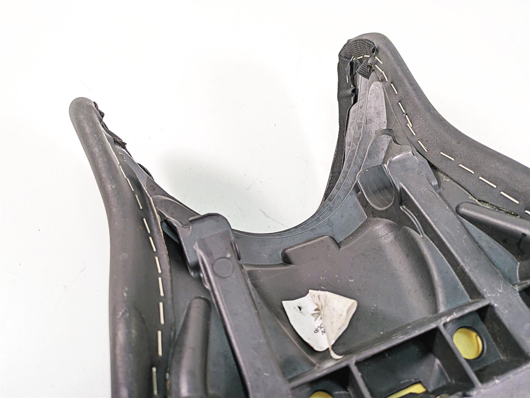 2016 BMW R1200R K53 Front Rider Driver Seat Saddle 52538534316 52538550755 {{ shop.shopifyCountryName }} - Mototech271