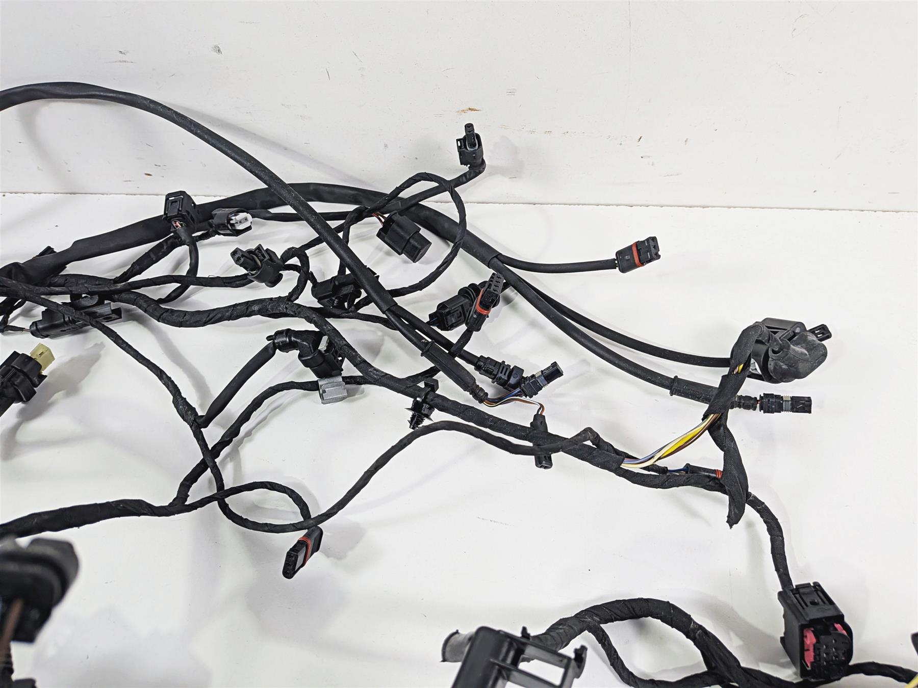 2016 BMW R1200 GS K50 Main & Engine Wiring Harness Esa 61118562116 {{ shop.shopifyCountryName }} - Mototech271