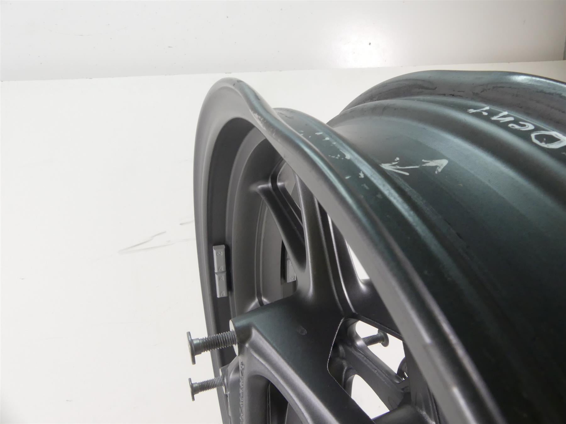 2016 BMW R1200RS K54 Front 3.5x17 Wheel Rim -Dented 36318556328 {{ shop.shopifyCountryName }} - Mototech271