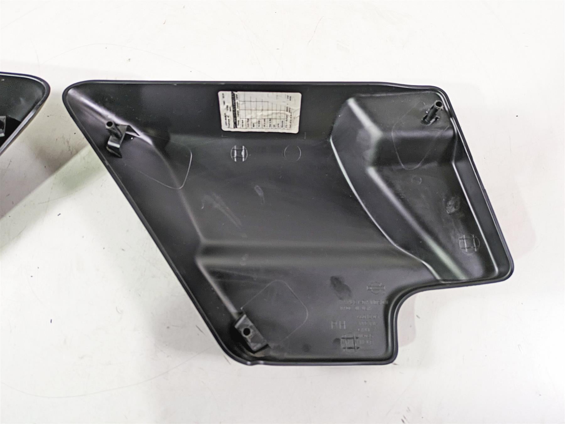2017 Harley Touring FLTRXS Road Glide Side Cover Fairing Set 66048-09A 66250-09 {{ shop.shopifyCountryName }} - Mototech271