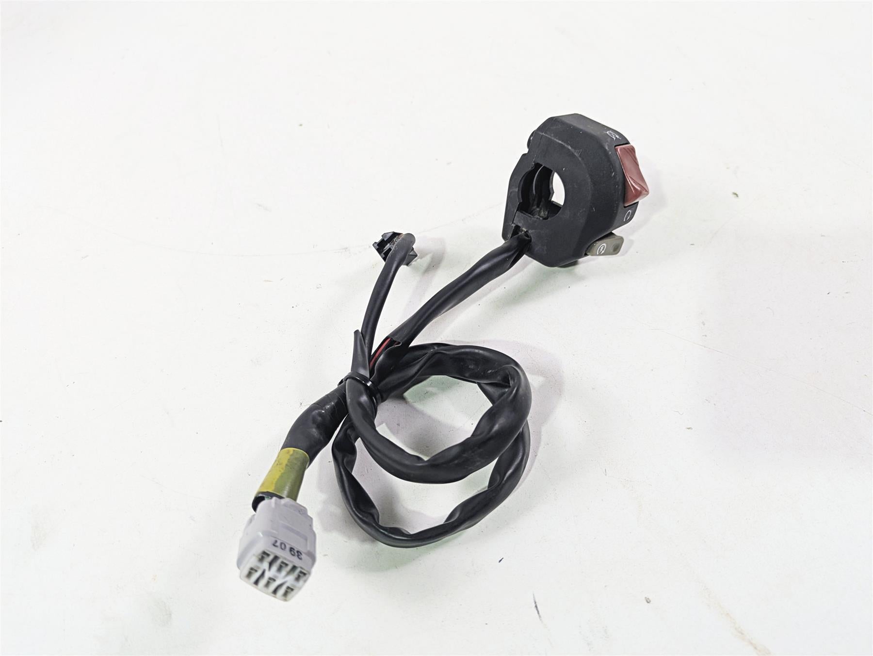 2024 Kawasaki ZX6R ZX636 Ninja Right Hand Control Switch Start Kill 46091-0625 {{ shop.shopifyCountryName }} - Mototech271
