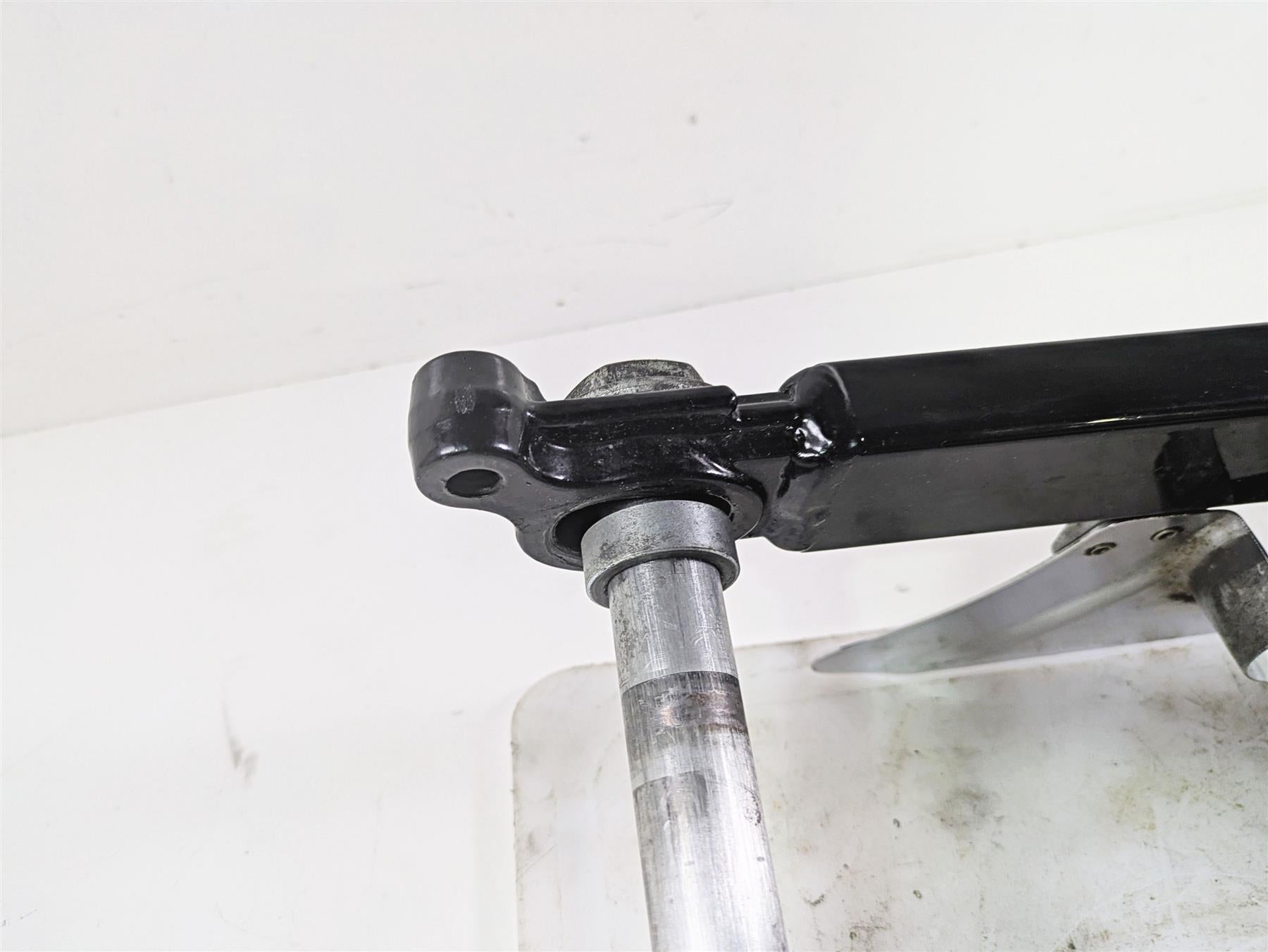 2007 Harley Touring FLHRSE CVO Road King Rear Swingarm Swing Arm 48613-07 {{ shop.shopifyCountryName }} - Mototech271