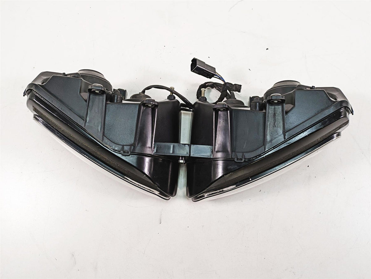 2008 Buell 1125 R Headlight Head Light & Wiring Set Y0721.1AM Y0722.1AM {{ shop.shopifyCountryName }} - Mototech271