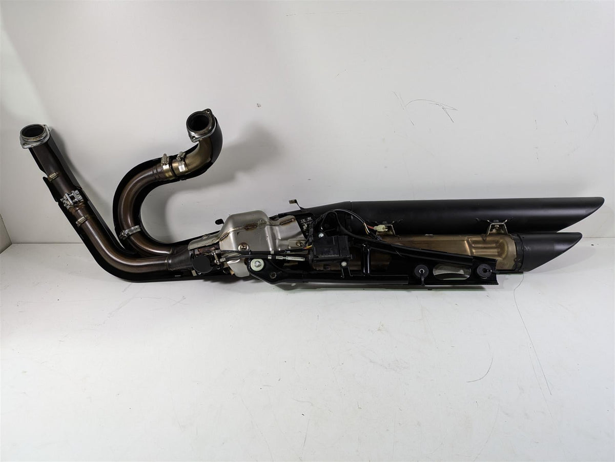 2016 Suzuki M109R VZR1800 Boulevard Exhaust Pipe System & Servo 14305-48G70-H01 {{ shop.shopifyCountryName }} - Mototech271