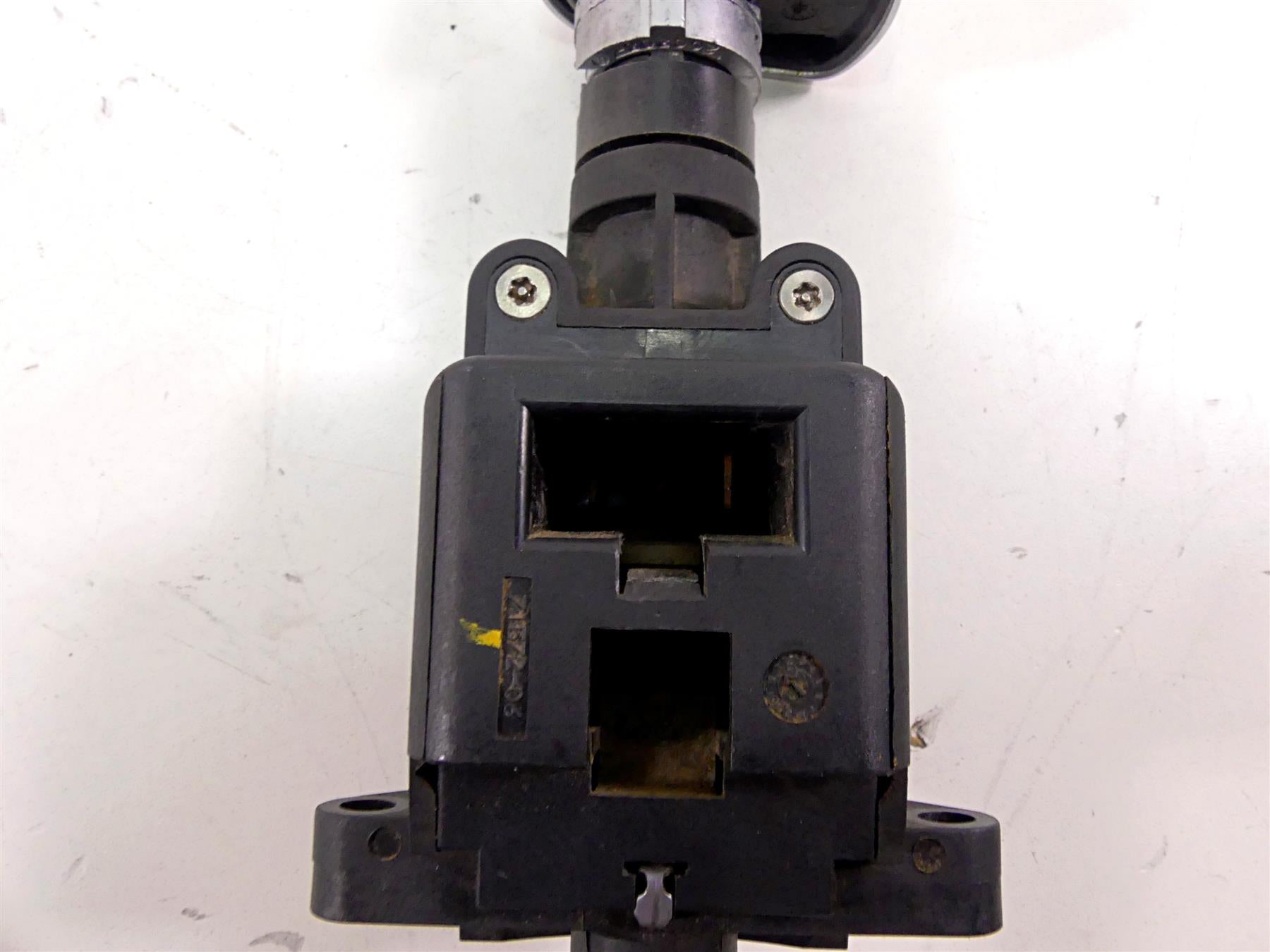 2008 Harley Touring FLHX Street Glide Ignition Switch Lock No Key - VIN 71572-06 {{ shop.shopifyCountryName }} - Mototech271