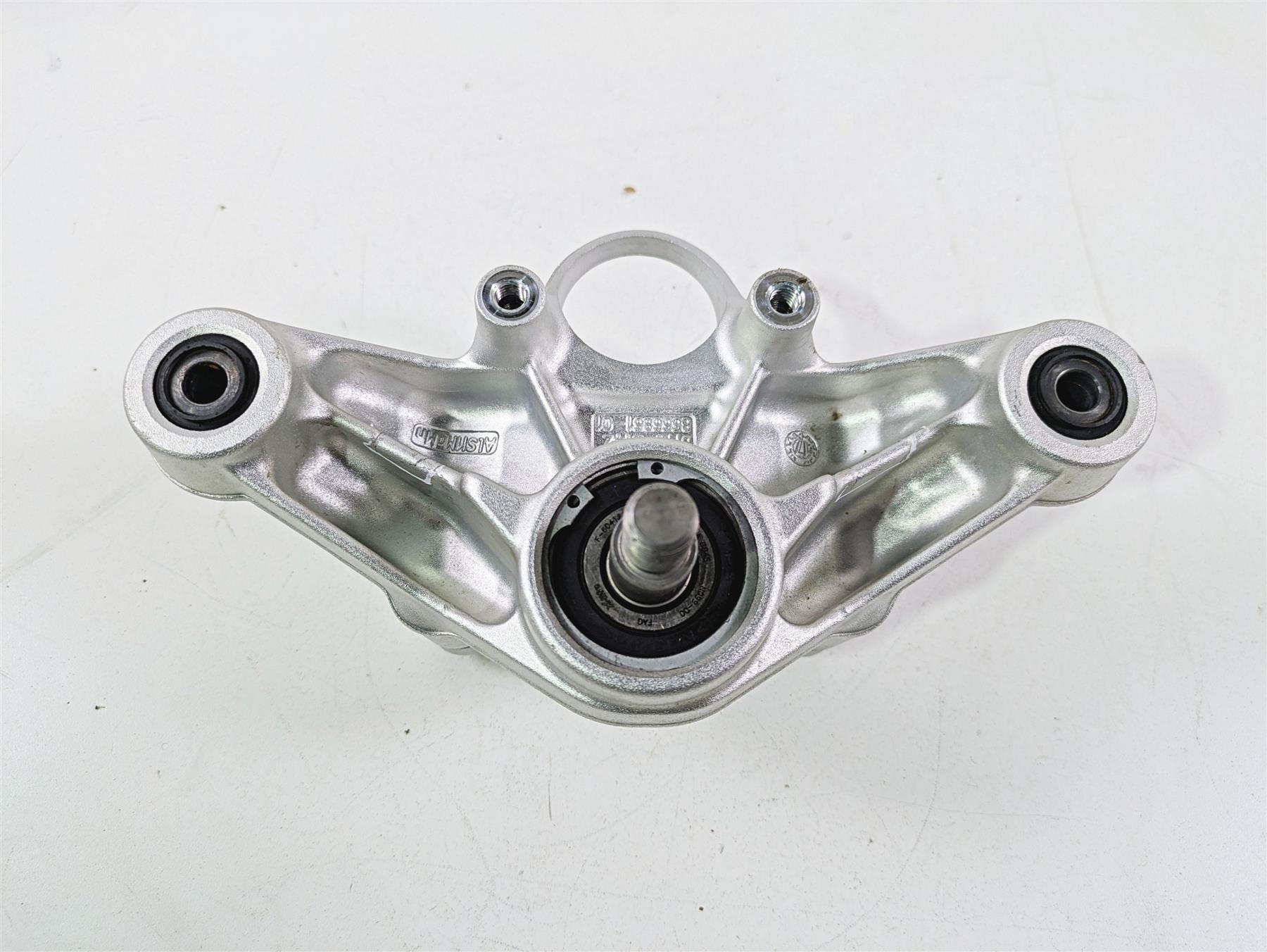 2017 BMW R1200 GS K50 Upper Triple Tree Steering Clamp 31428555849 {{ shop.shopifyCountryName }} - Mototech271