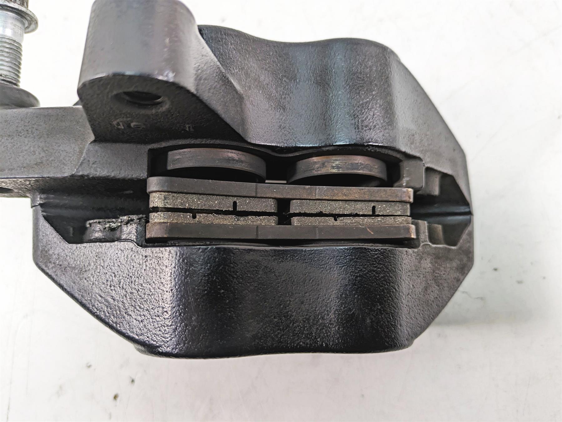 2020 Harley Softail FXBB Street Bob Front Brake Caliper 41300095 {{ shop.shopifyCountryName }} - Mototech271