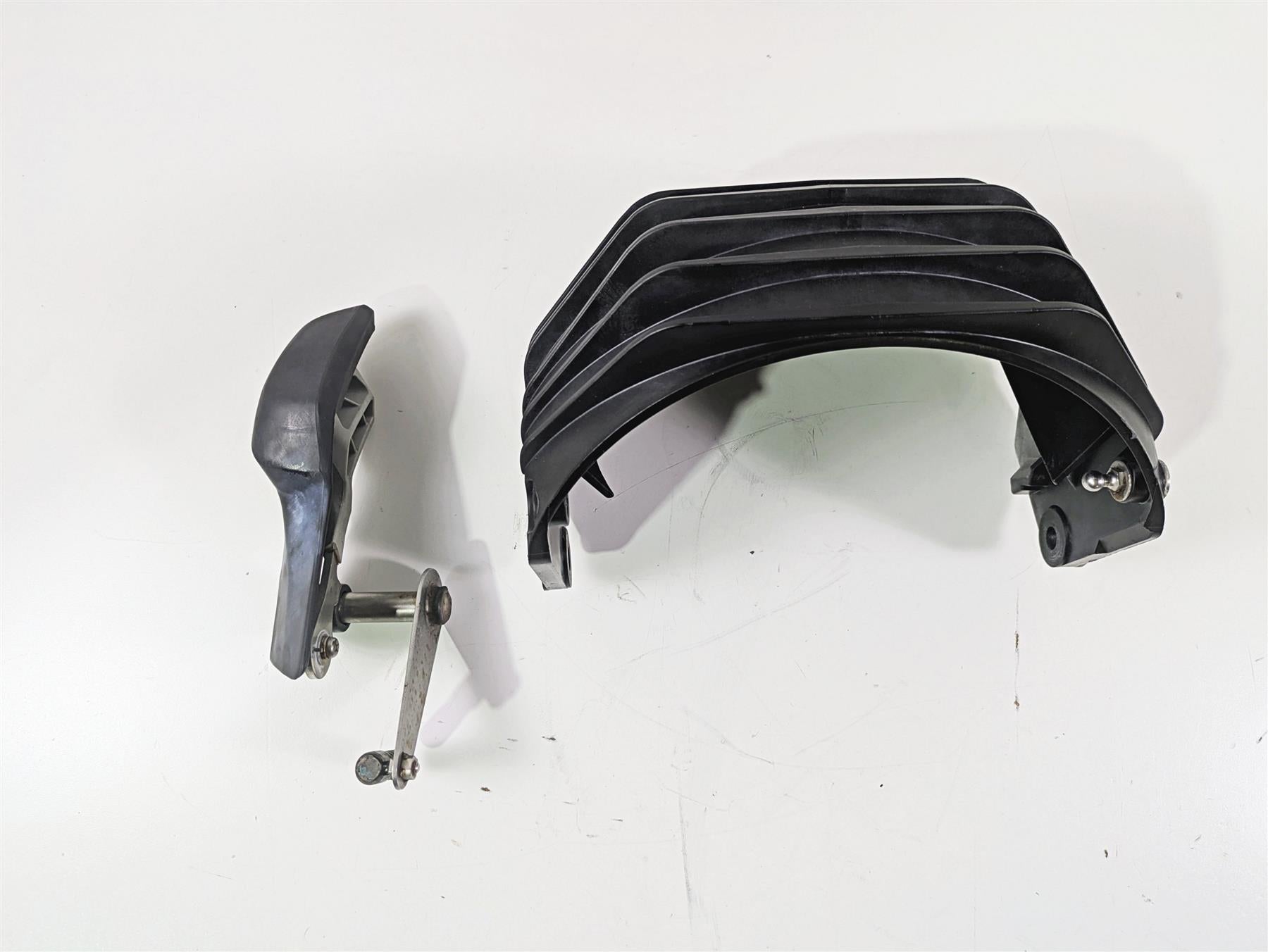 2018 Kawasaki Ultra 310 X Reverse Gate & Linkage Assembly 59477-0001 59477-0002