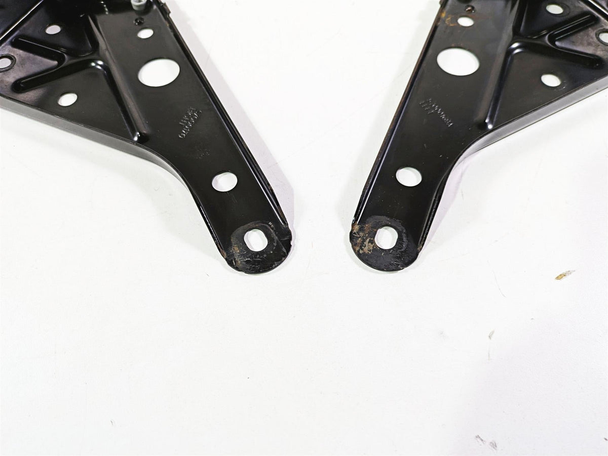 2017 Harley Touring FLHTKSE CVO E-Glide Front Fairing Support Mount Set 57000169 {{ shop.shopifyCountryName }} - Mototech271