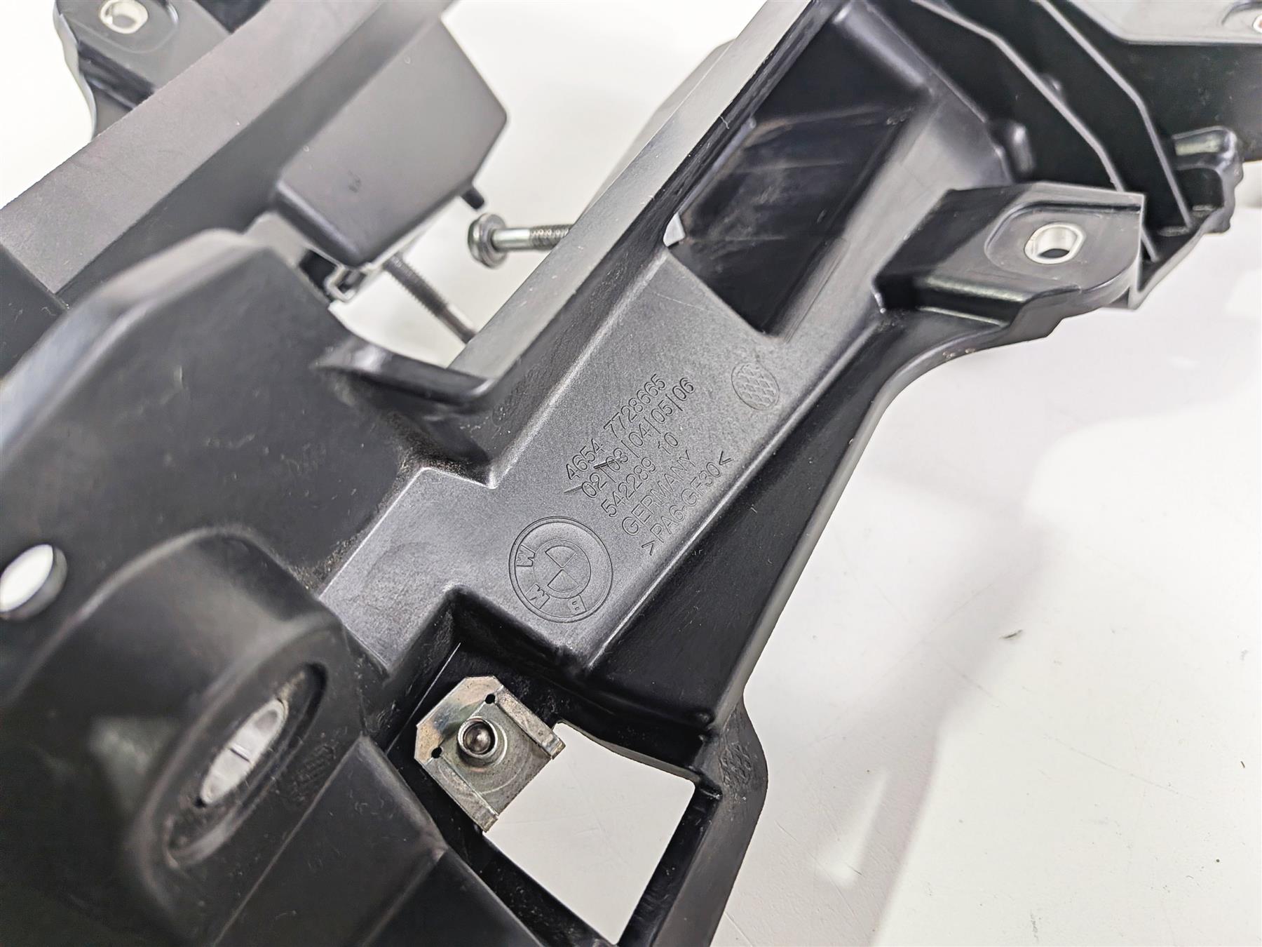 2016 BMW R1200RT RT RTW K52 Saddlebag Mount Holder Set 46547728665 46547728666 {{ shop.shopifyCountryName }} - Mototech271