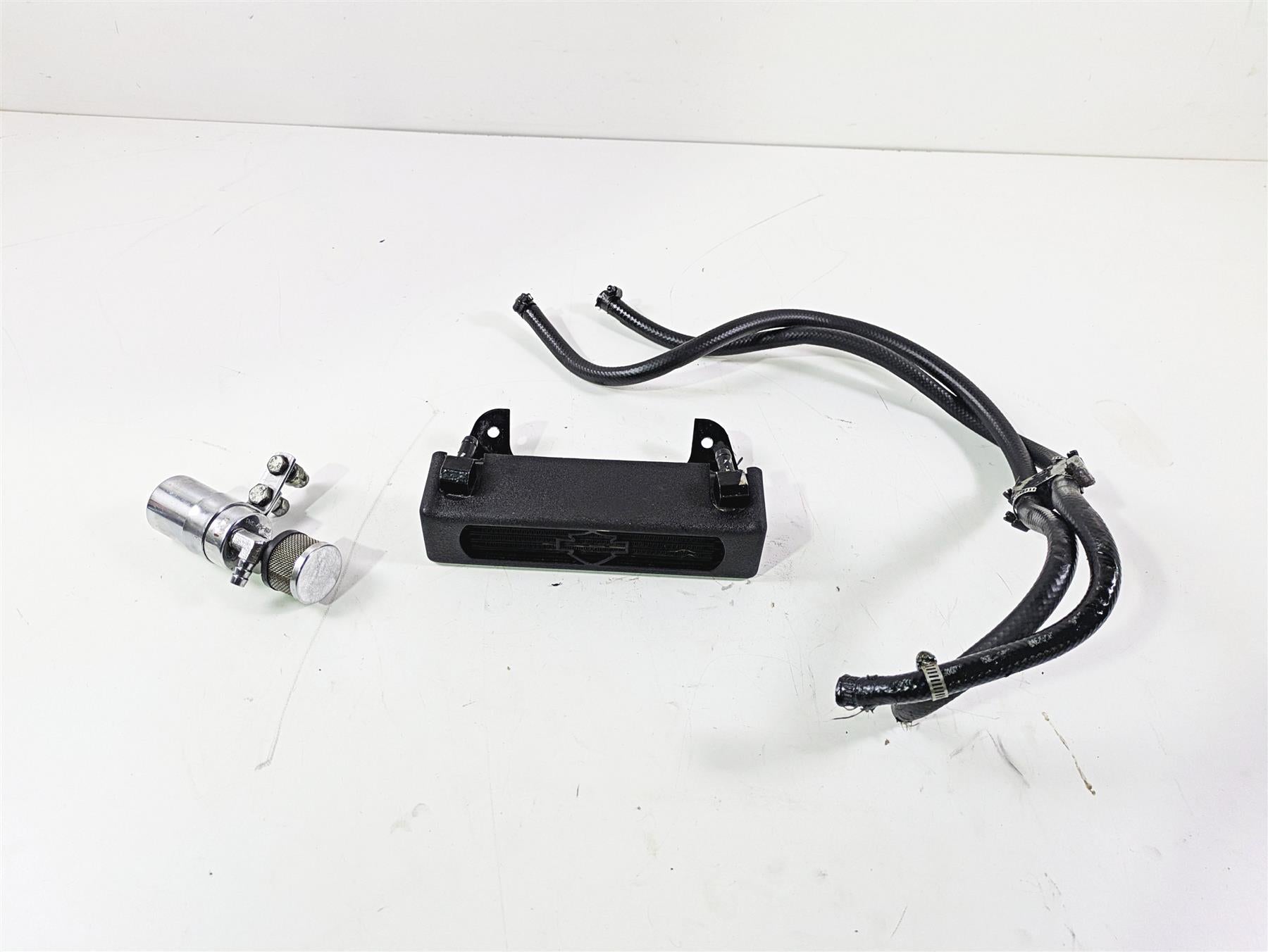 2001 Harley Touring FLHX Street Glide Oil Cooler & catch Breather Pan Set 928-567-5245 {{ shop.shopifyCountryName }} - Mototech271