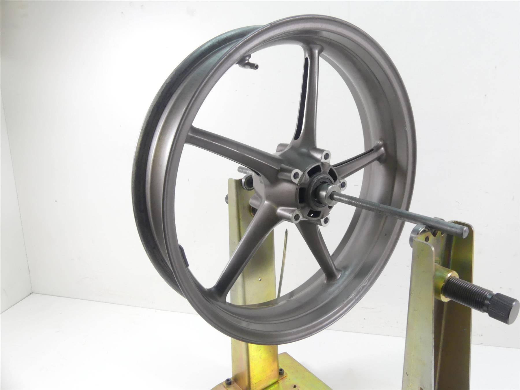 2006 Triumph Daytona 675 Front 17x3.5 Wheel Rim -Dent T2000600 {{ shop.shopifyCountryName }} - Mototech271