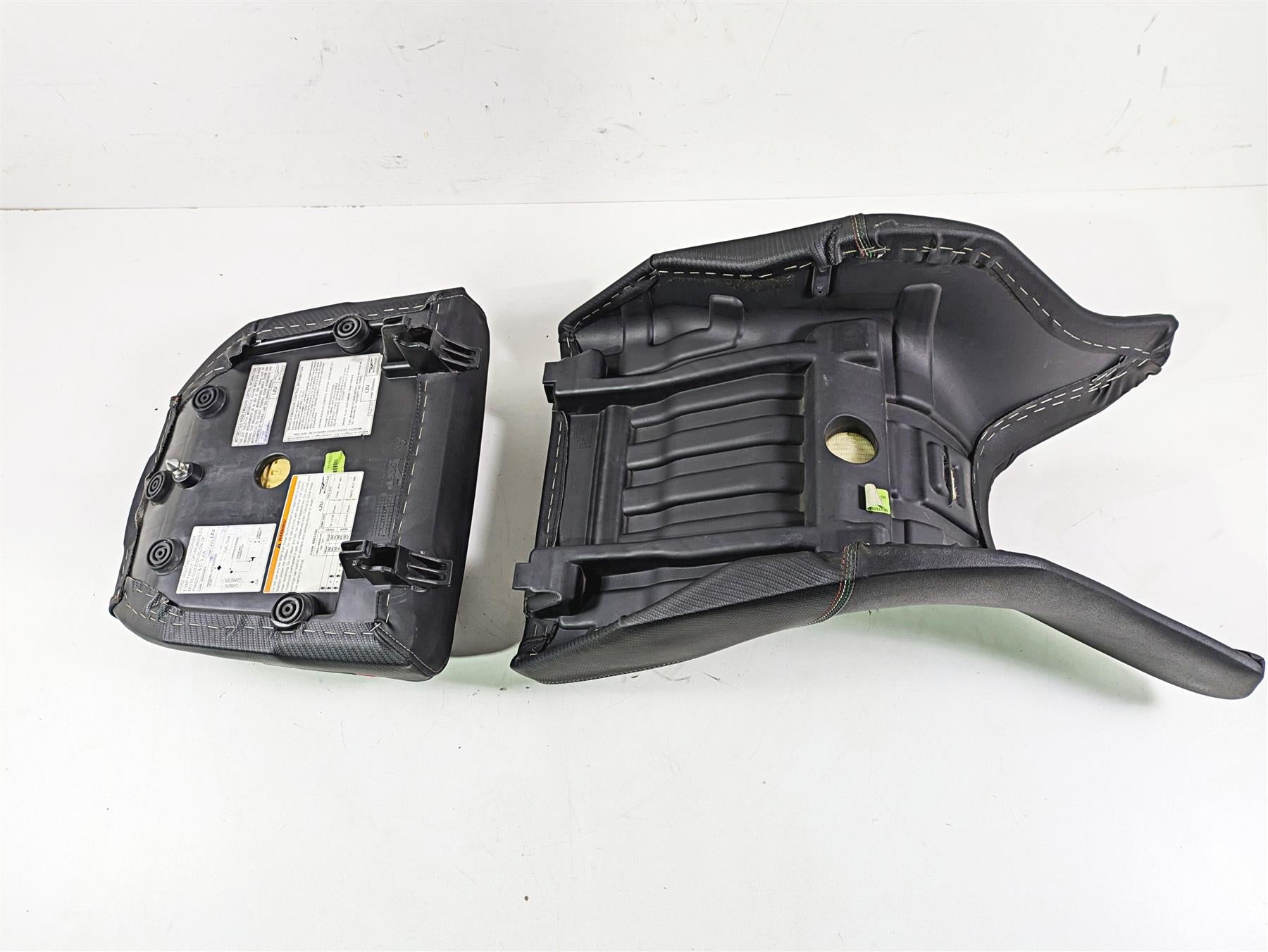 2016 Moto Guzzi Stelvio 1200 8V NTX Tappezzeria Italia Seat Set 88617600A2 {{ shop.shopifyCountryName }} - Mototech271