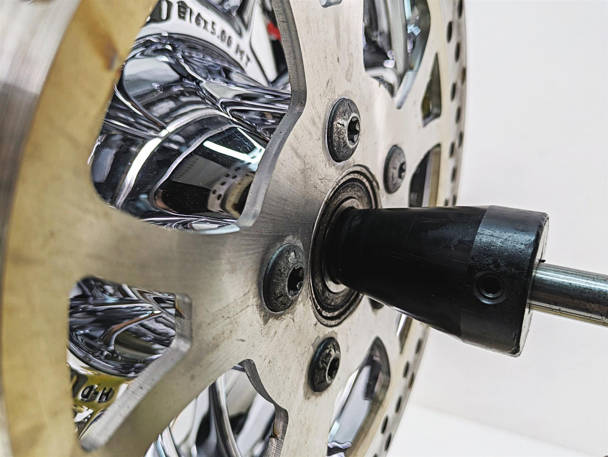 2014 Harley Touring FLHTK Electra Glide 16x5 Chisel Custom Rear Wheel 40900067 {{ shop.shopifyCountryName }} - Mototech271