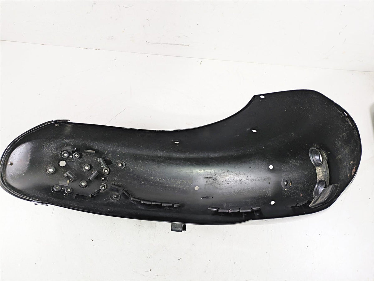 2004 Yamaha XVZ1300 Royal Star Rear Fender - No Dents 4XY-21610-10-P6 {{ shop.shopifyCountryName }} - Mototech271