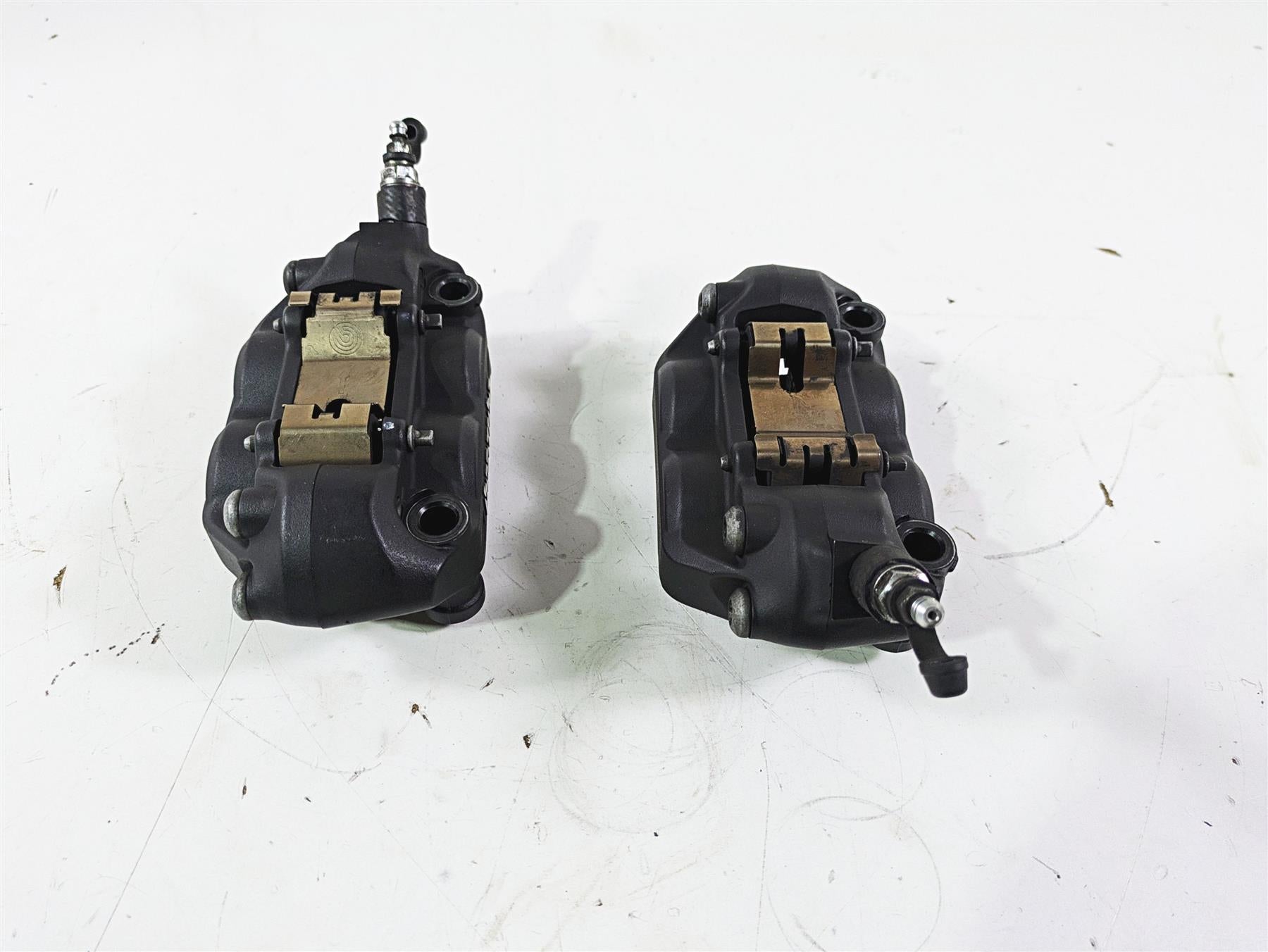 2016 Moto Guzzi Stelvio 1200 8V NTX Brembo Front Brake Caliper Set 887067 887068 {{ shop.shopifyCountryName }} - Mototech271