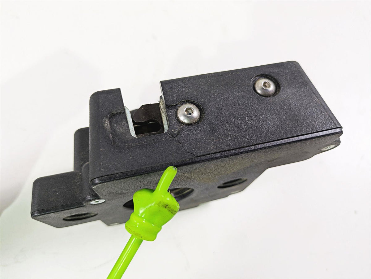 2018 Indian Springfield Dark Horse Saddlebag Lock Actuator Set 4017838 {{ shop.shopifyCountryName }} - Mototech271