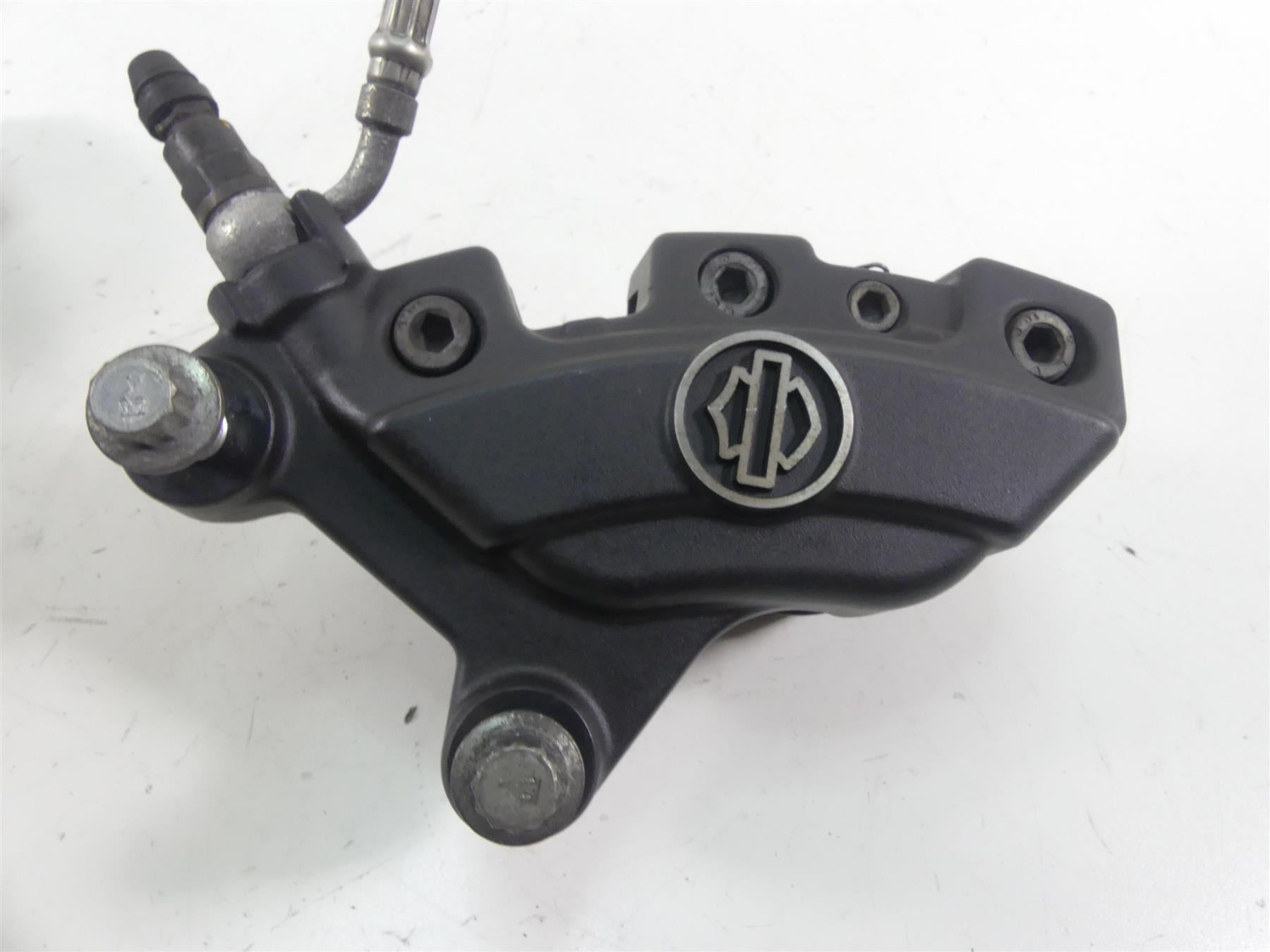 2011 Harley VRSCF Muscle Rod Front Brake Caliper + Lines Set 44732-08 44731-08 {{ shop.shopifyCountryName }} - Mototech271