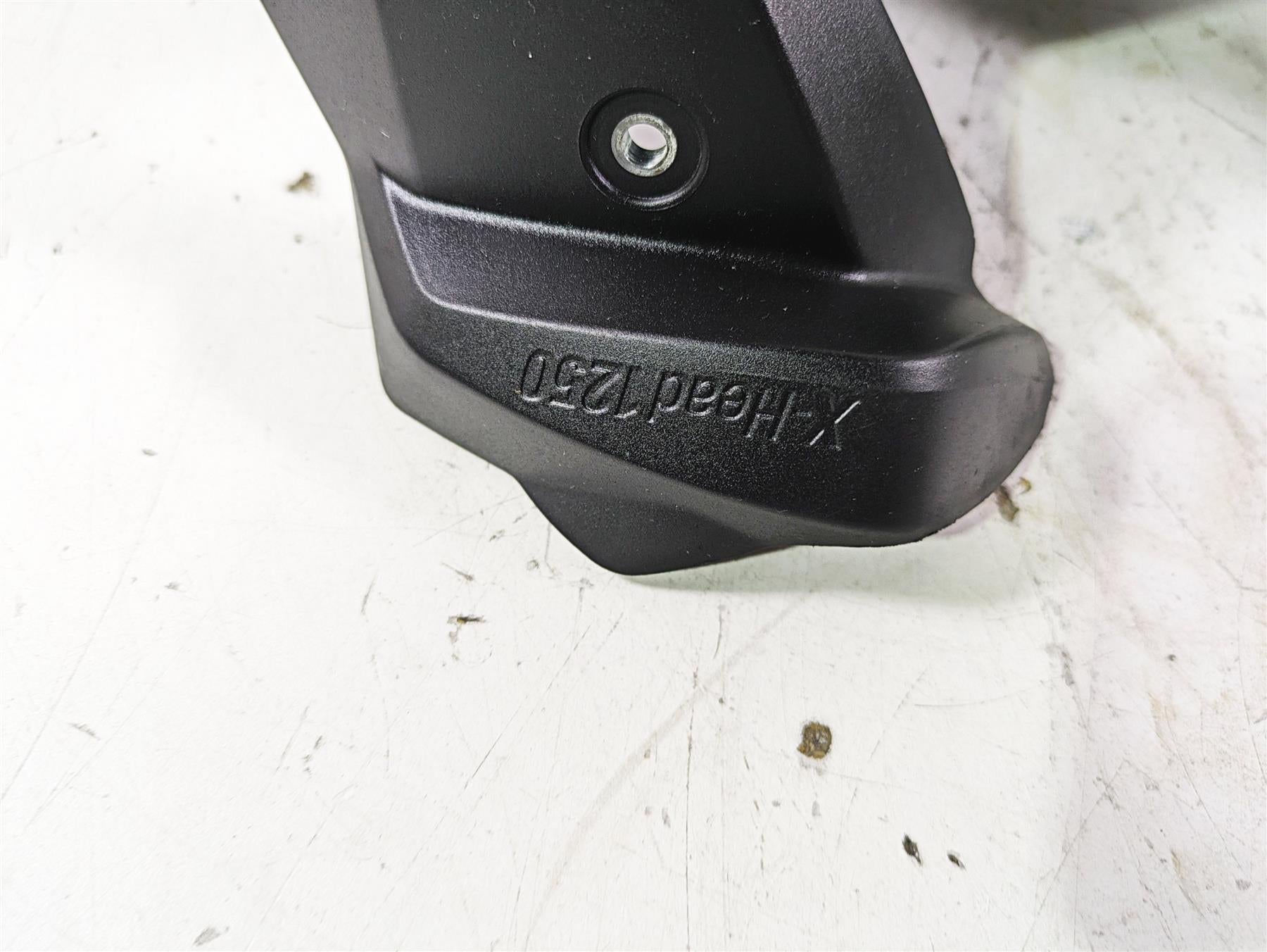 2022 BMW R1250 RT K052 Spark Plug Cover Guard Set 11128394385 {{ shop.shopifyCountryName }} - Mototech271