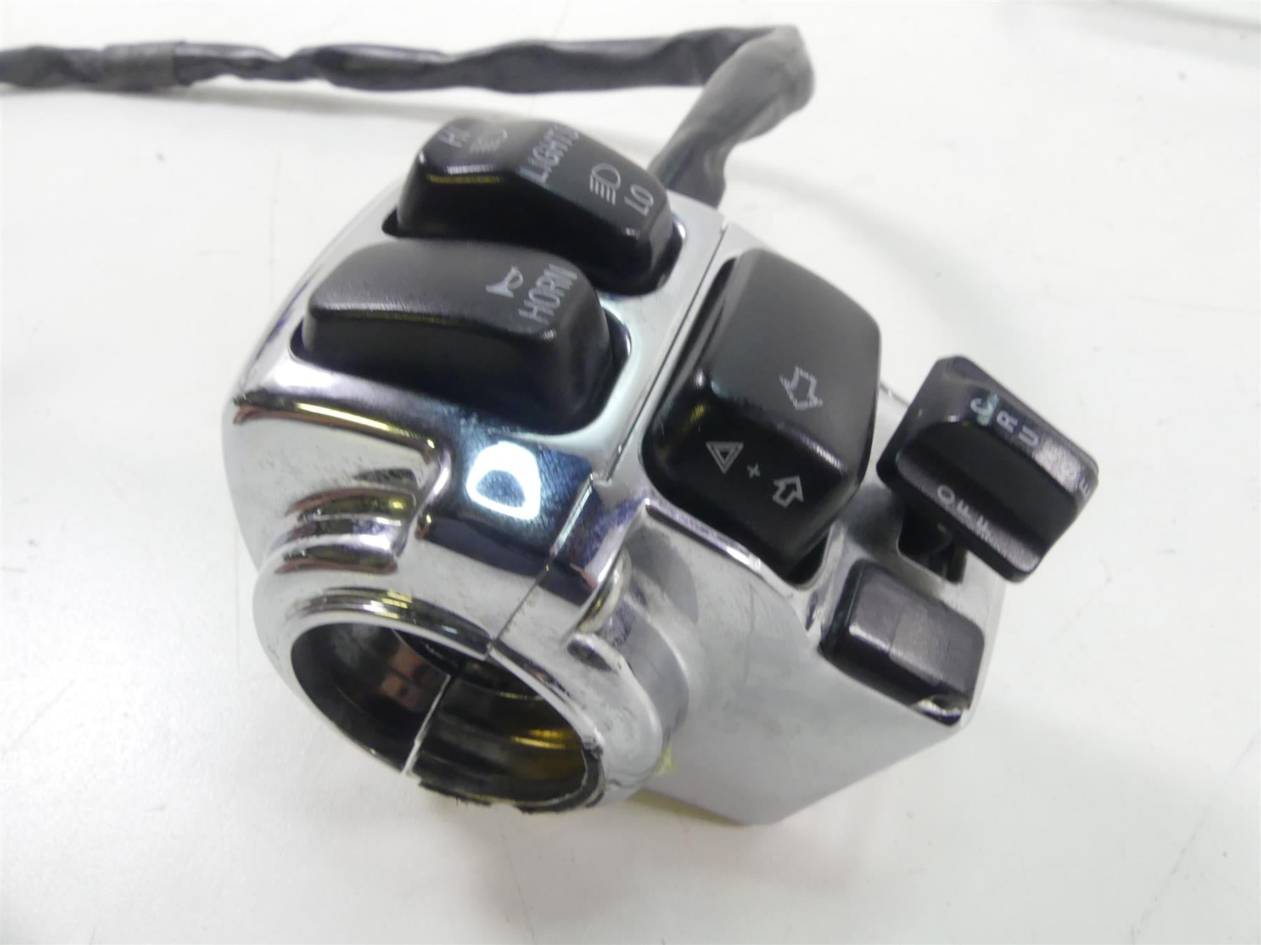 2002 Harley Touring FLHRCI Road King Chrome Hand Control Switch Set 71590-96 {{ shop.shopifyCountryName }} - Mototech271