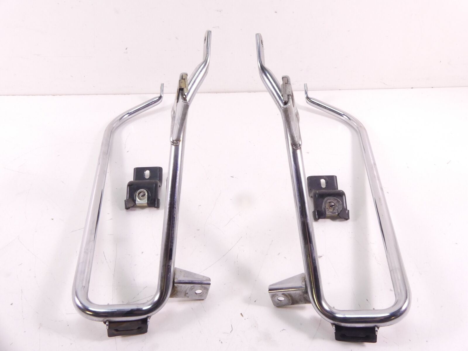 2013 Harley Touring FLTRU Road Glide Saddlebag Mount Guard Set 49206-09 49207-09 {{ shop.shopifyCountryName }} - Mototech271