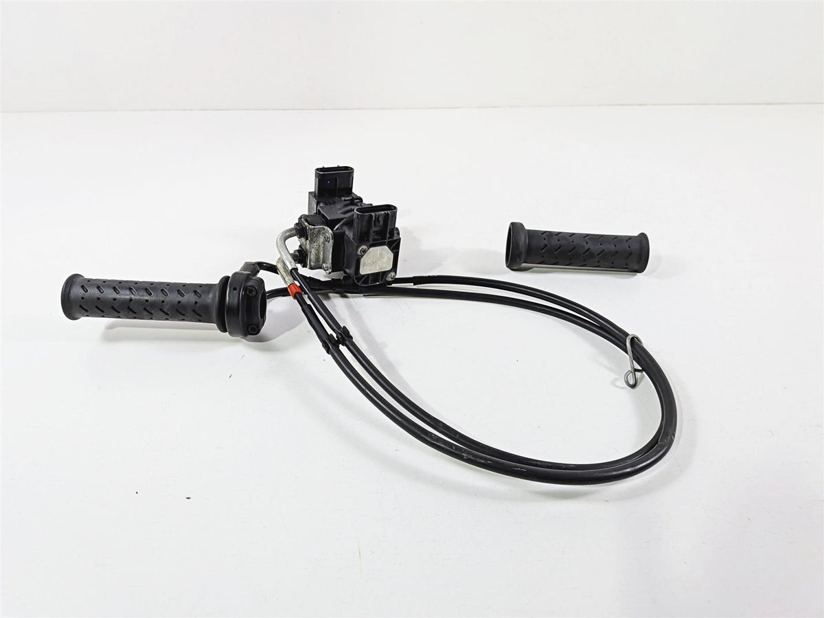 2014 Aprilia RSV4 RR Factory Throttle & Acceleration Position Sensor B044414 {{ shop.shopifyCountryName }} - Mototech271